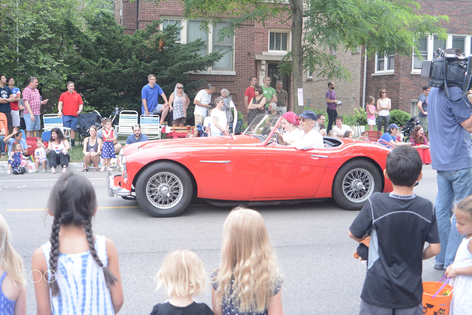 AF Zoom-Nikkor 28-80mm f/3.5-5.6D sample photo. Oak park 4th of july parade photography