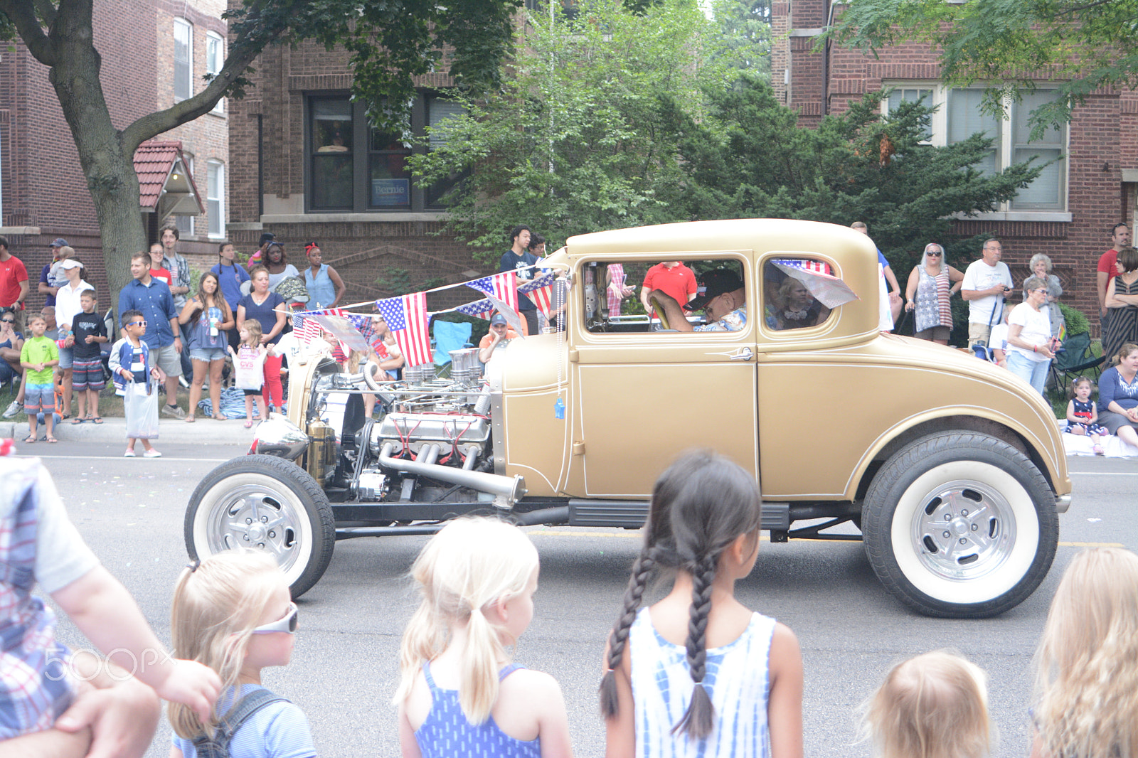 AF Zoom-Nikkor 28-80mm f/3.5-5.6D sample photo. Oak park 4th of july parade photography