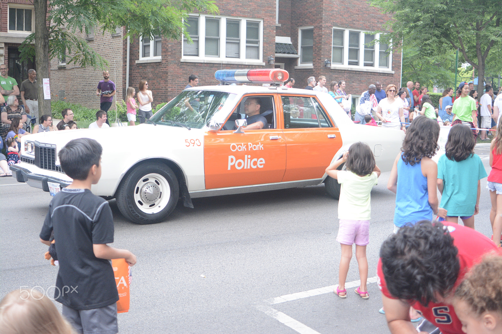 AF Zoom-Nikkor 28-80mm f/3.5-5.6D sample photo. Oak park 4th of july parade photography