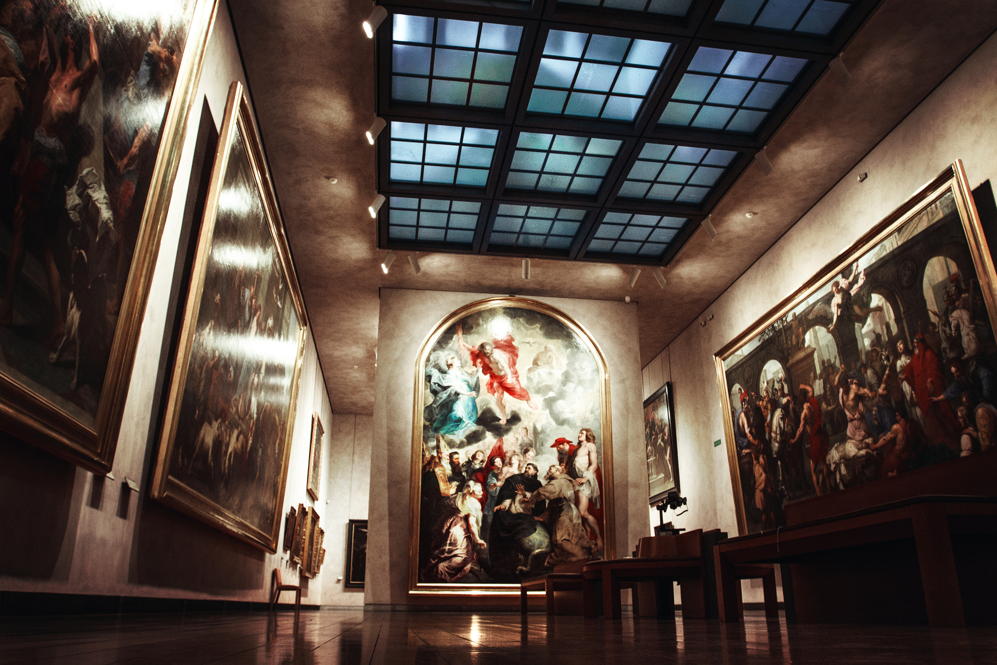 Canon EOS 7D + Canon EF 16-35mm F2.8L USM sample photo. Musée des beaux arts vii photography