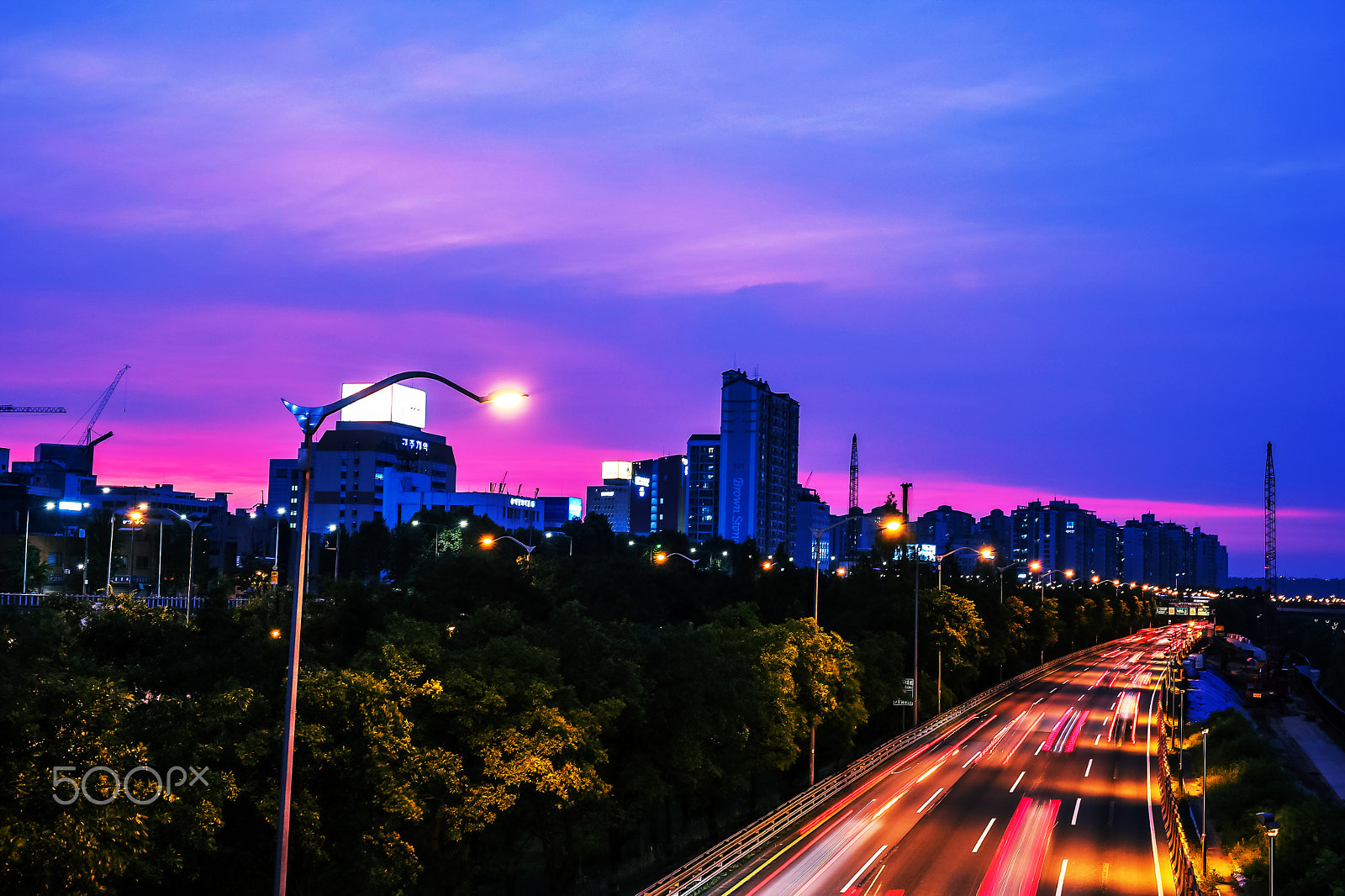 Saumsun NX 16-50mm F2-2.8 S ED OIS sample photo. Yeouido night view photography