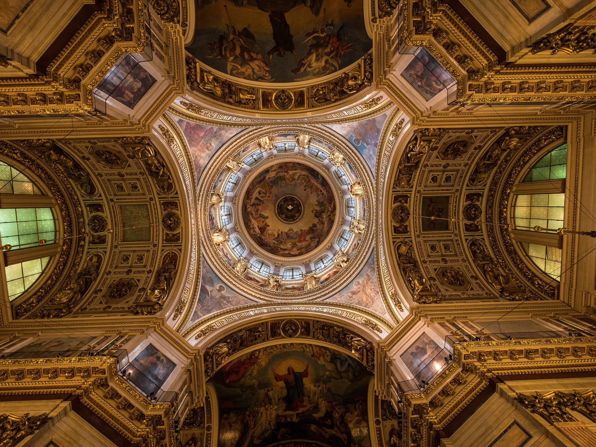 Panasonic Lumix DMC-GX8 + Panasonic Lumix G Vario 7-14mm F4 ASPH sample photo. Ceiling in st. isaac's cathedral photography