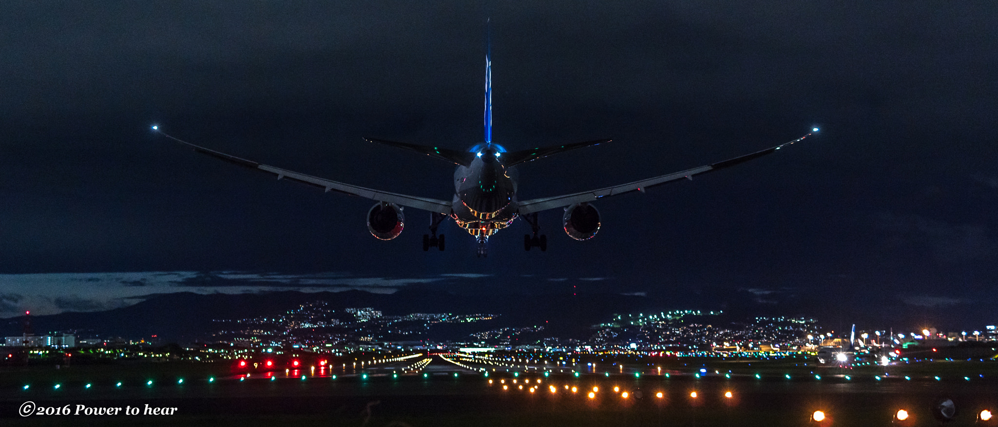 Nikon D5 + Sigma 50mm F1.4 DG HSM Art sample photo. The most beautiful aircraft flying to the itm photography