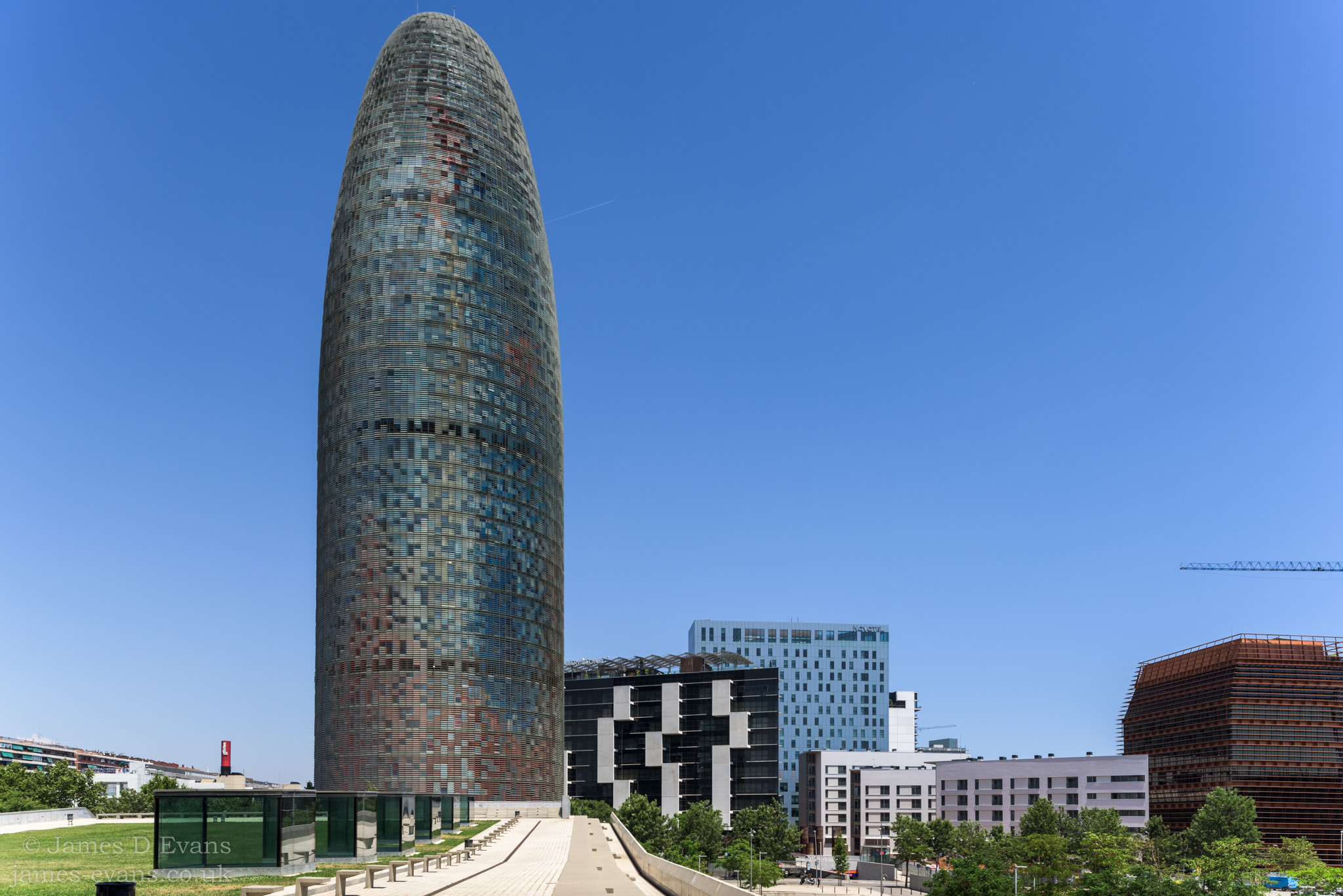 Nikon D750 + Nikon PC-E Nikkor 24mm F3.5D ED Tilt-Shift sample photo. Torre agbar - barcelona photography