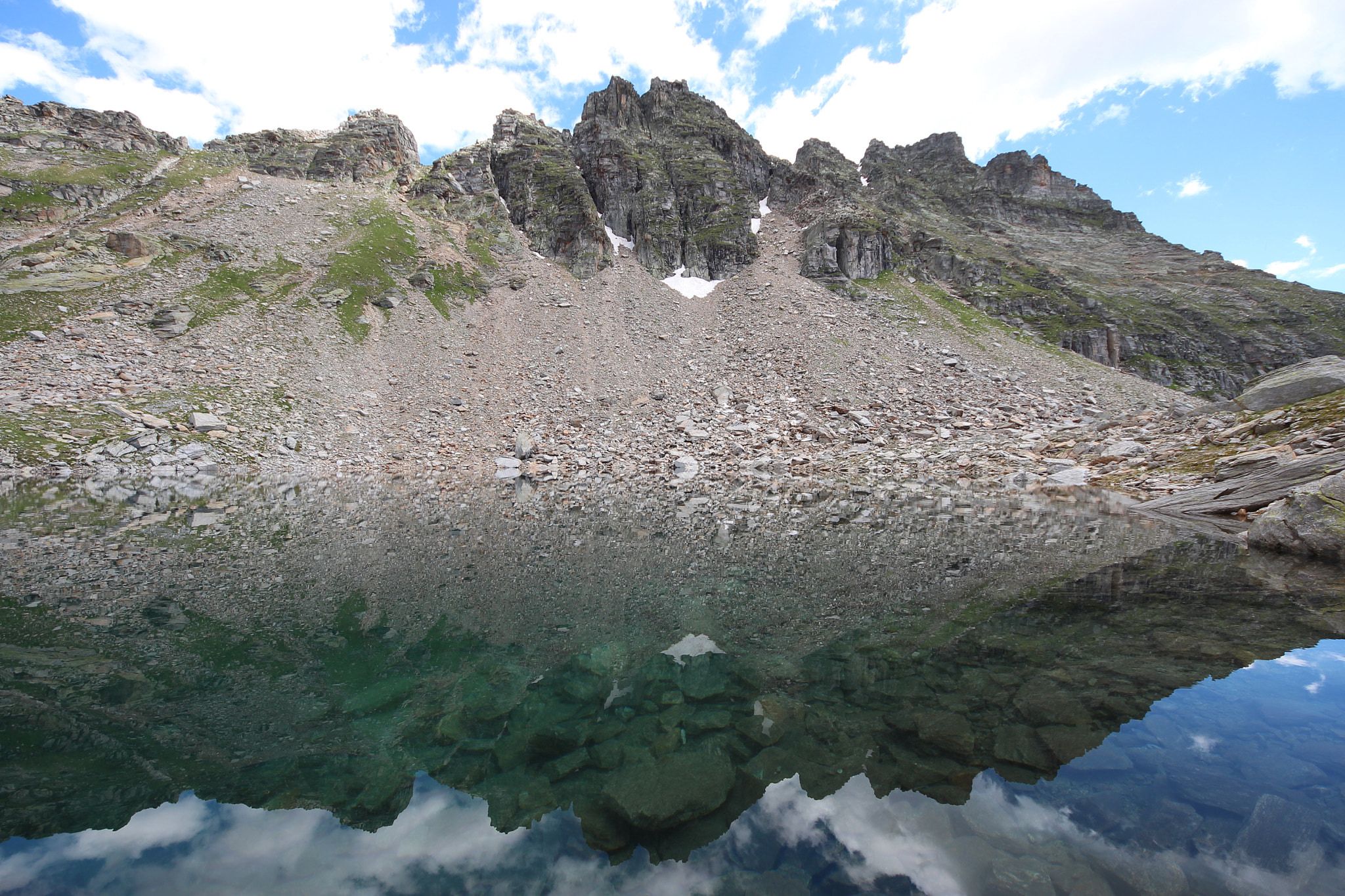 Sigma 8-16mm F4.5-5.6 DC HSM sample photo. Laghetto barone 2389 msm valle verzasca photography