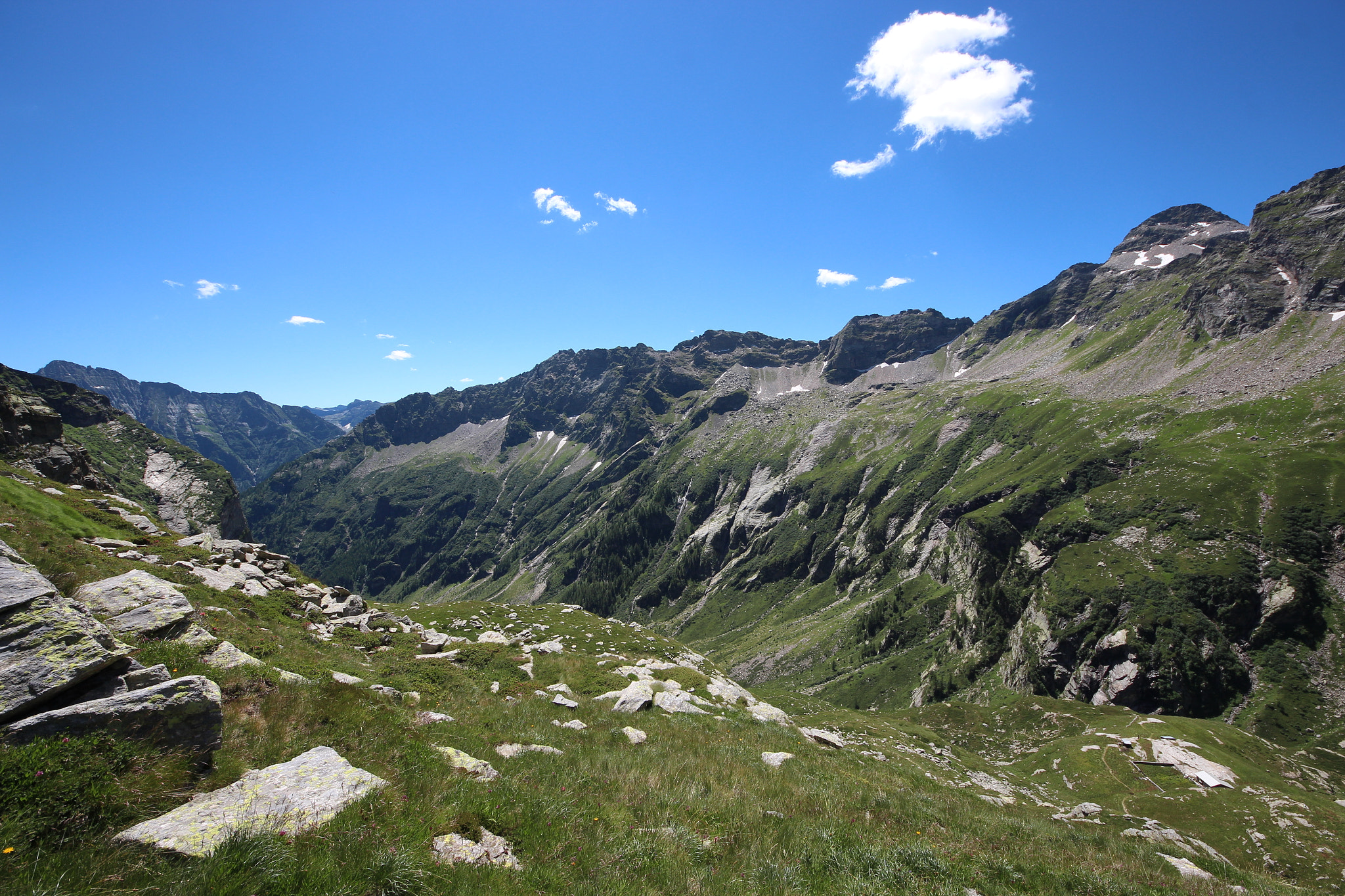 Sigma 8-16mm F4.5-5.6 DC HSM sample photo. Laghetto barone 2389 msm valle verzasca photography