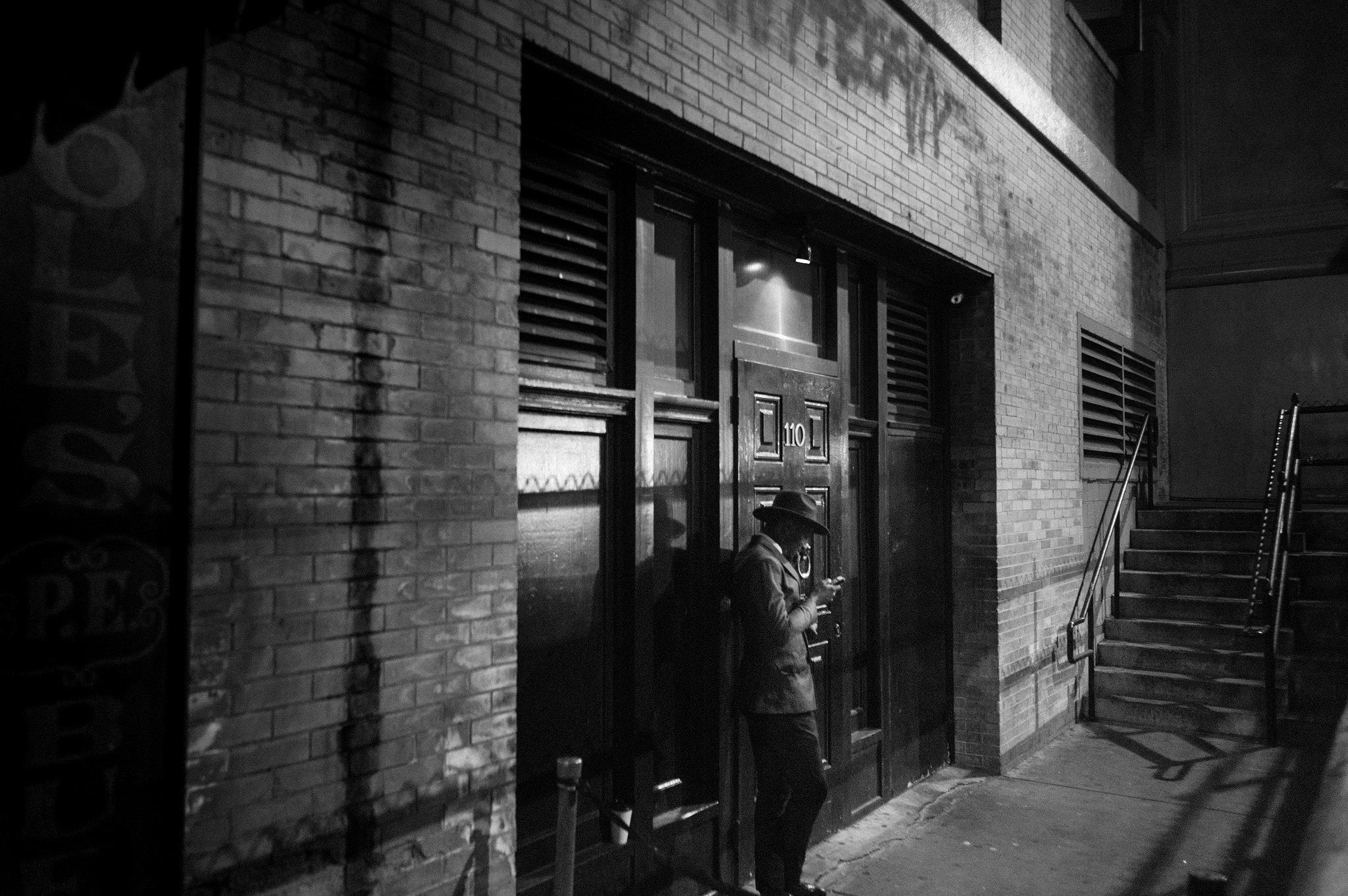 Leica M9 + Leica Elmarit-M 28mm F2.8 ASPH sample photo. Later that night at #110 photography