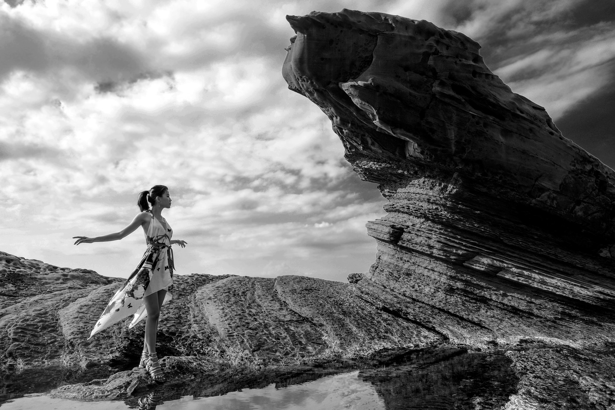 Nikon D800 + Nikon AF Nikkor 24mm F2.8D sample photo. Bw photography