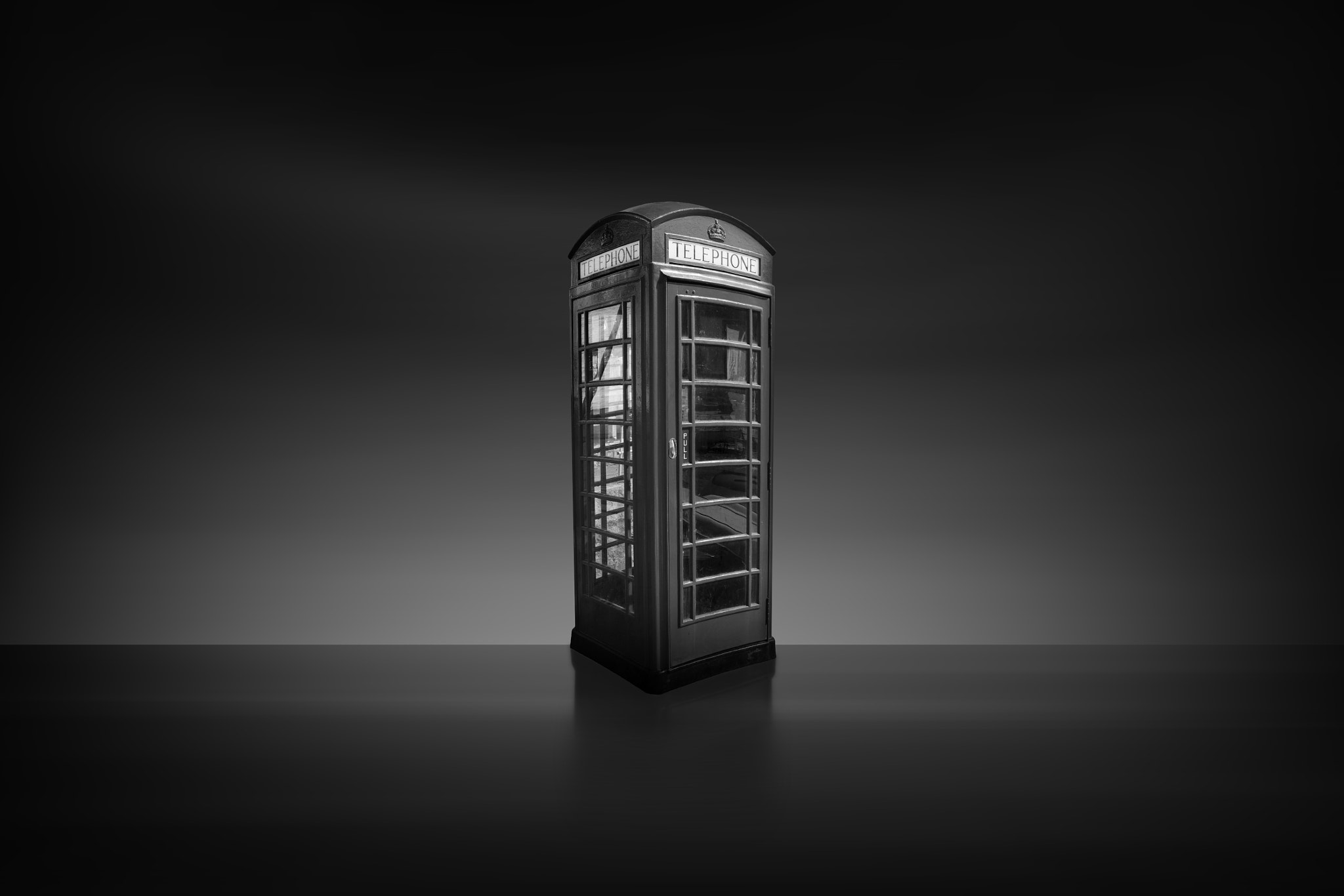 Canon EOS 500D (EOS Rebel T1i / EOS Kiss X3) sample photo. The telephone box photography