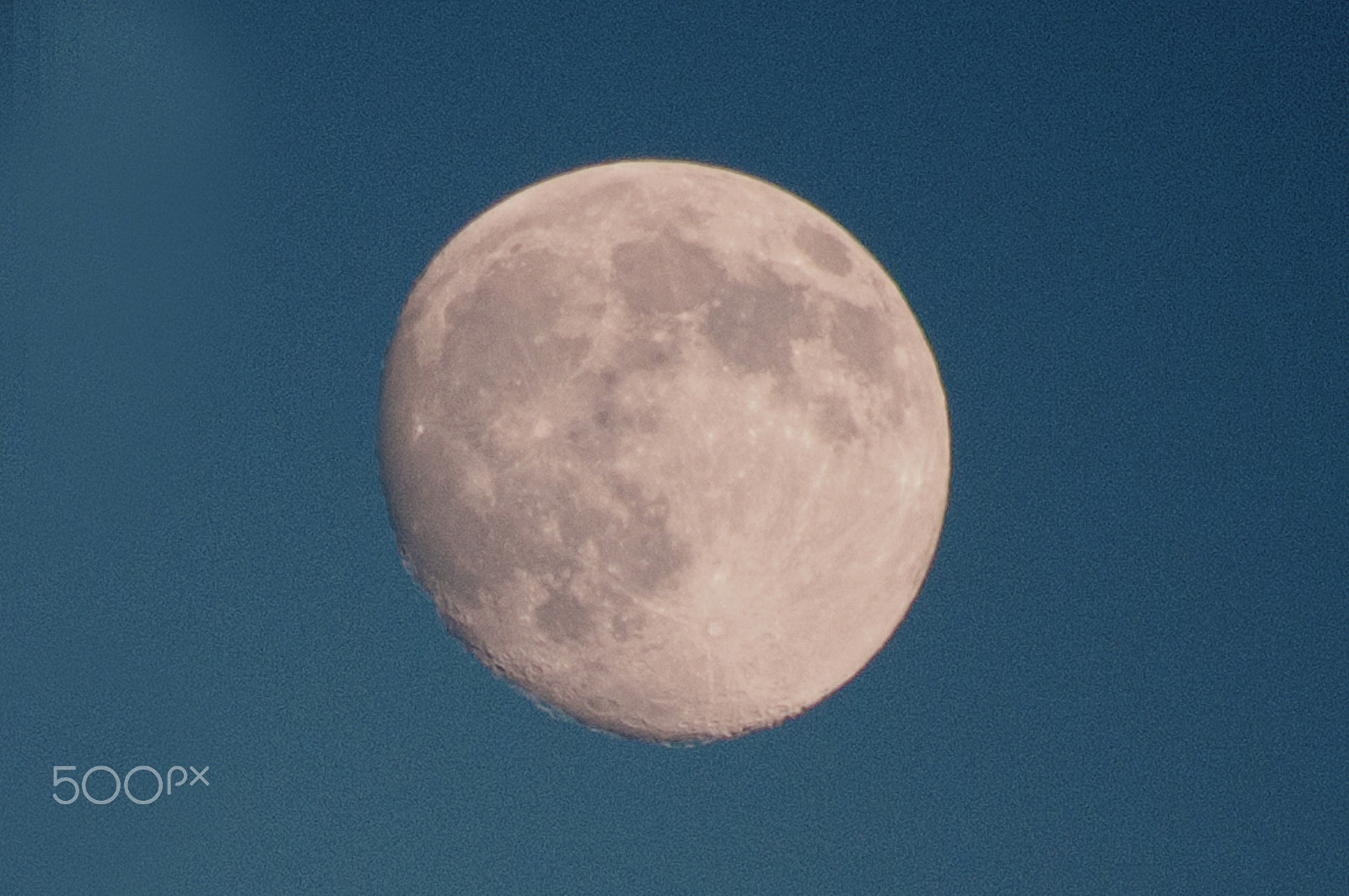 Nikon D300S + Sigma 70-300mm F4-5.6 APO DG Macro sample photo. Full moon photography