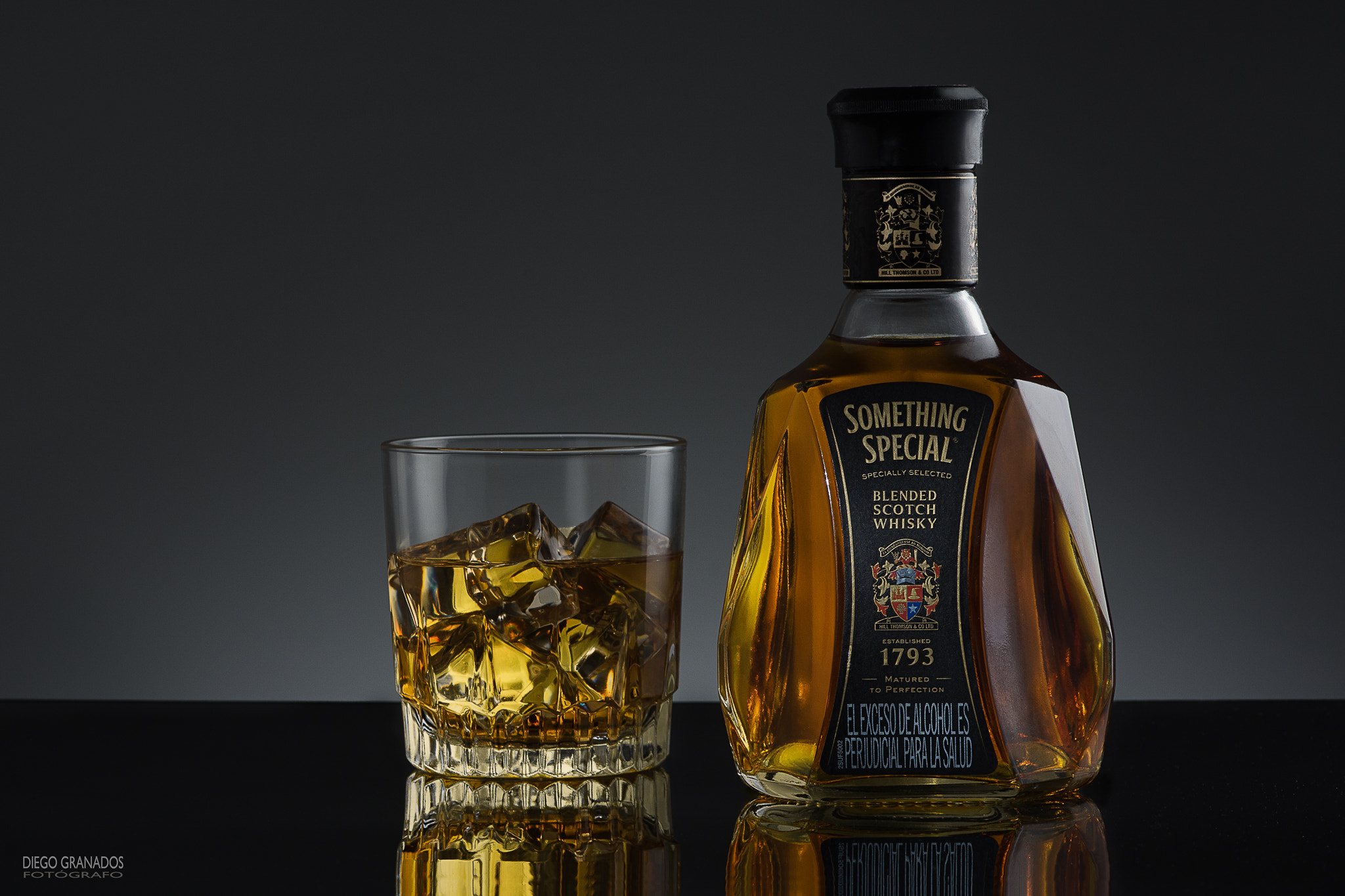 Nikon D7100 + Sigma 85mm F1.4 EX DG HSM sample photo. Drinks photography