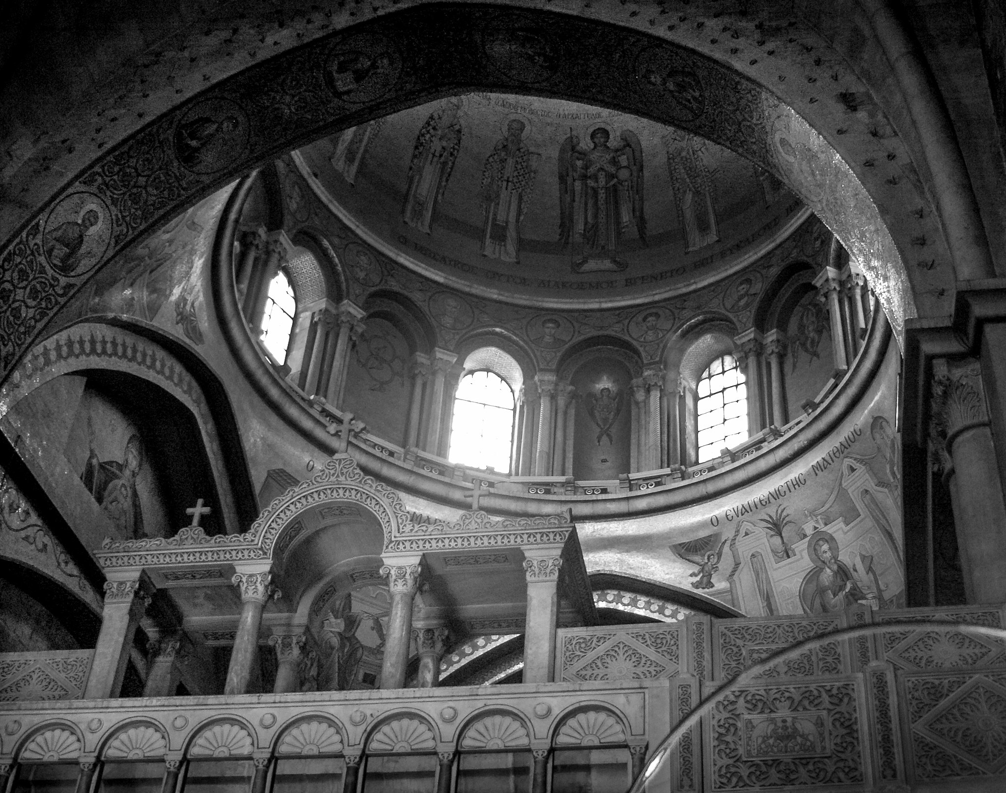 KONICA MINOLTA MAXXUM 5D sample photo. Hagia maria sion abbey photography