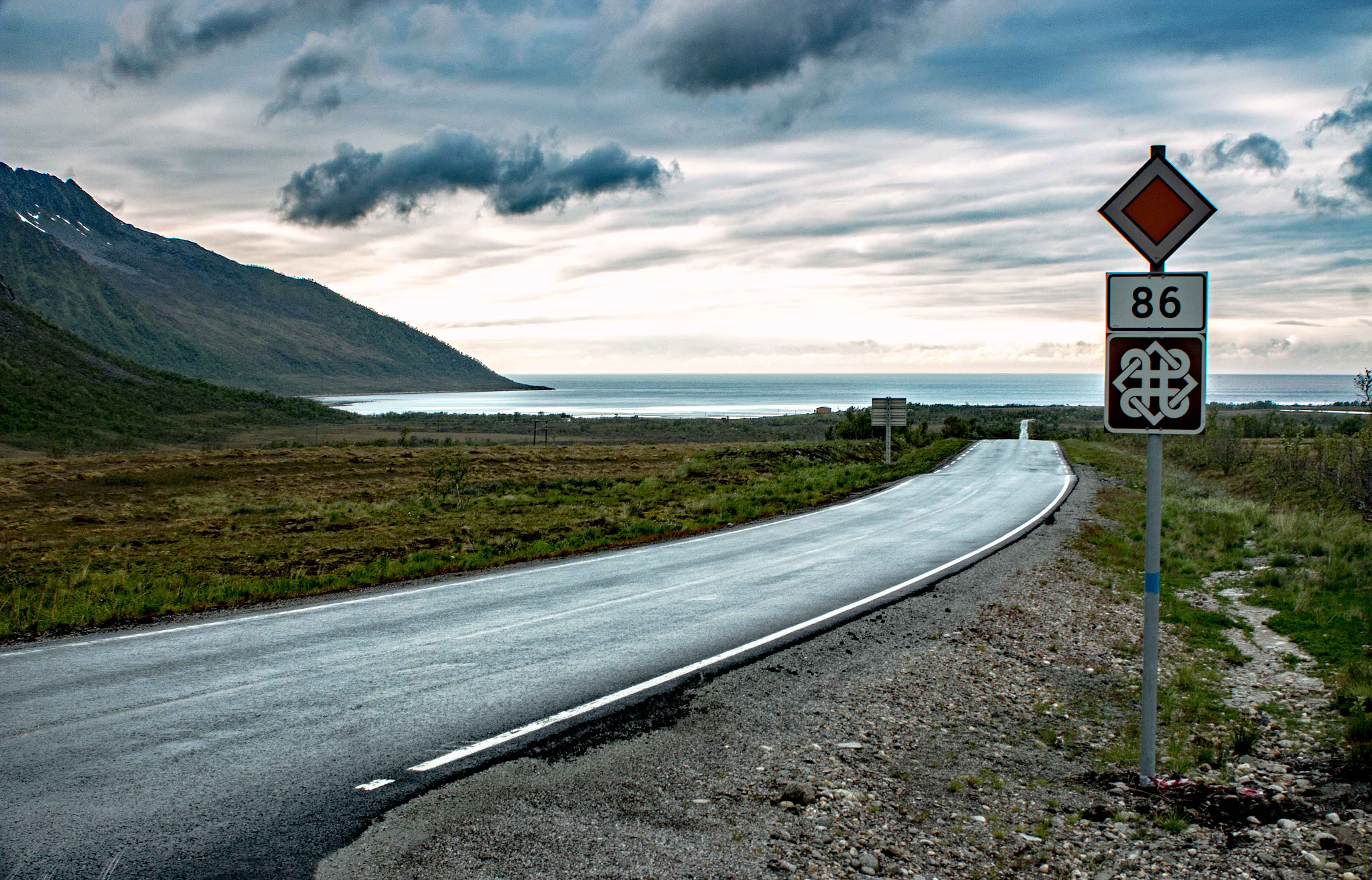 Canon EOS 70D + Canon EF 28-80mm f/3.5-5.6 sample photo. National tourist route norway photography