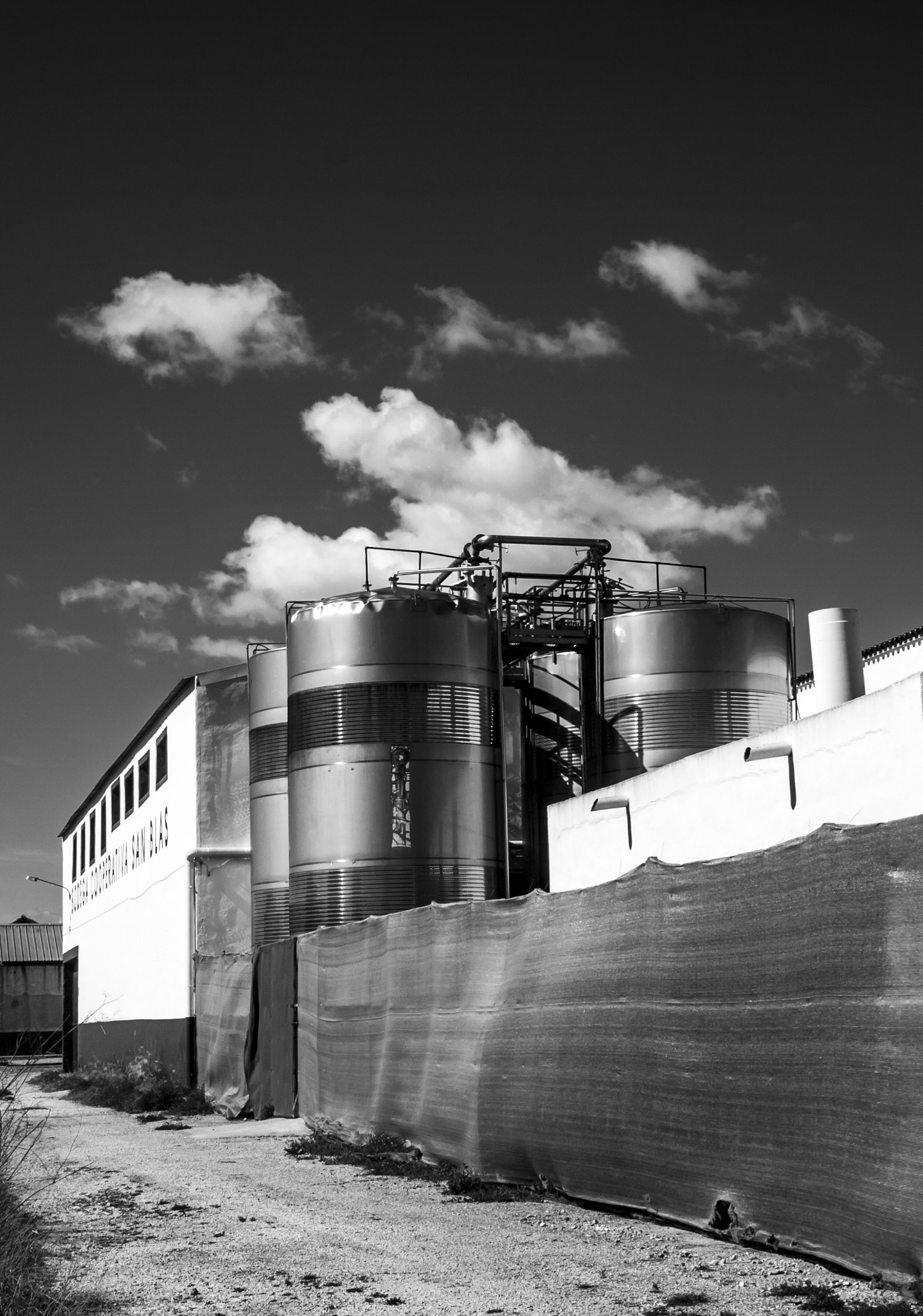 Leica Digilux 3 sample photo. 19 de julio - bodegas de vinos photography