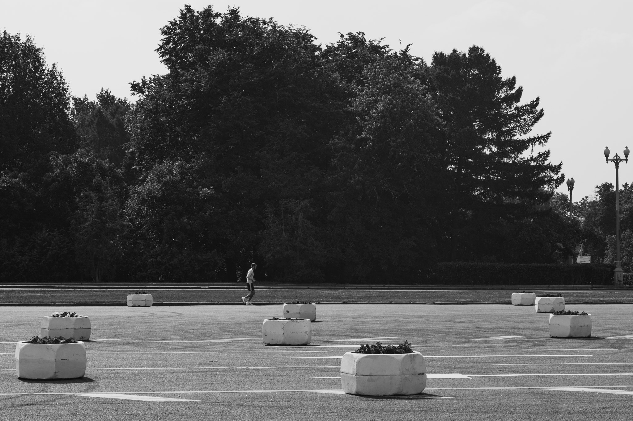 Nikon D7100 + AF Nikkor 50mm f/1.8 sample photo. Running man photography