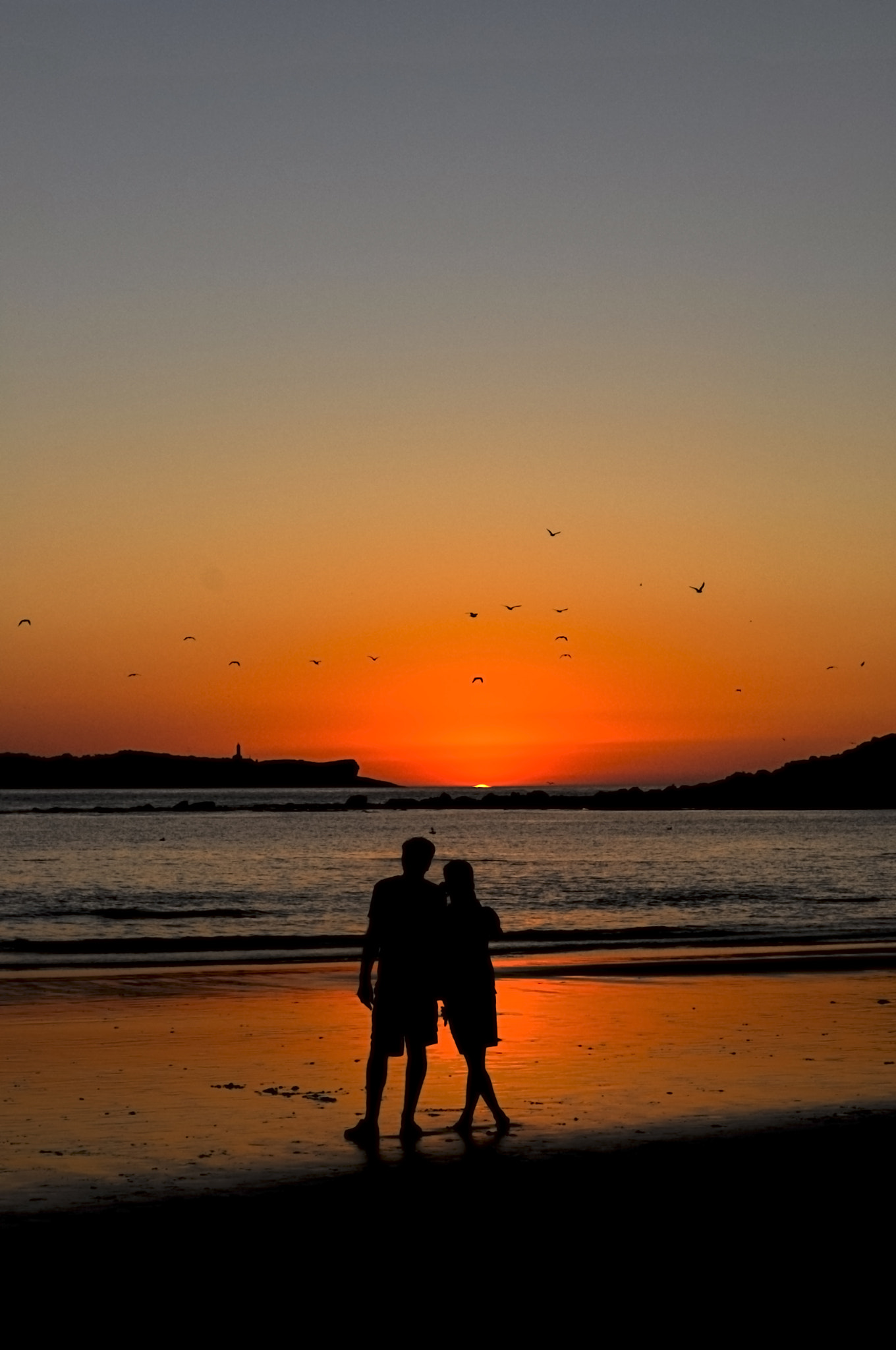 AF Zoom-Nikkor 28-100mm f/3.5-5.6G sample photo. Puesta de sol en compaÑia photography