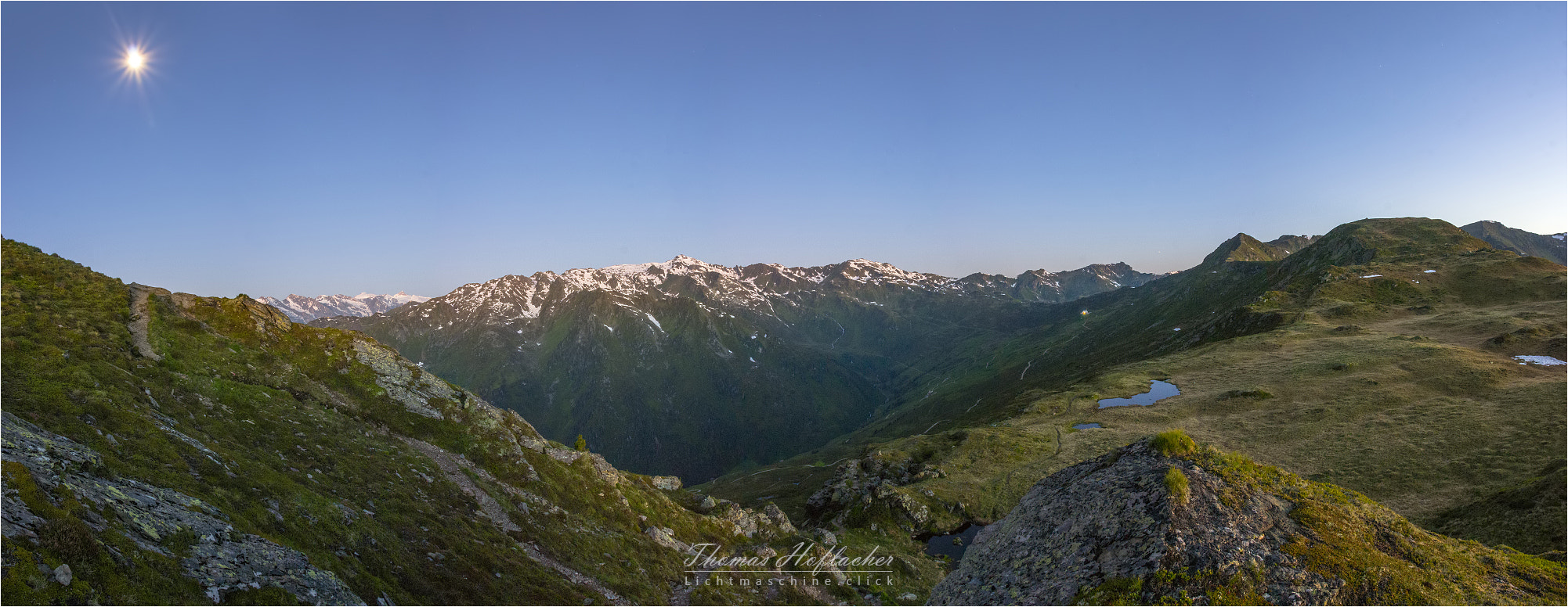 Sigma 17-70mm F2.8-4 DC Macro HSM sample photo. Moon set at blue hour photography
