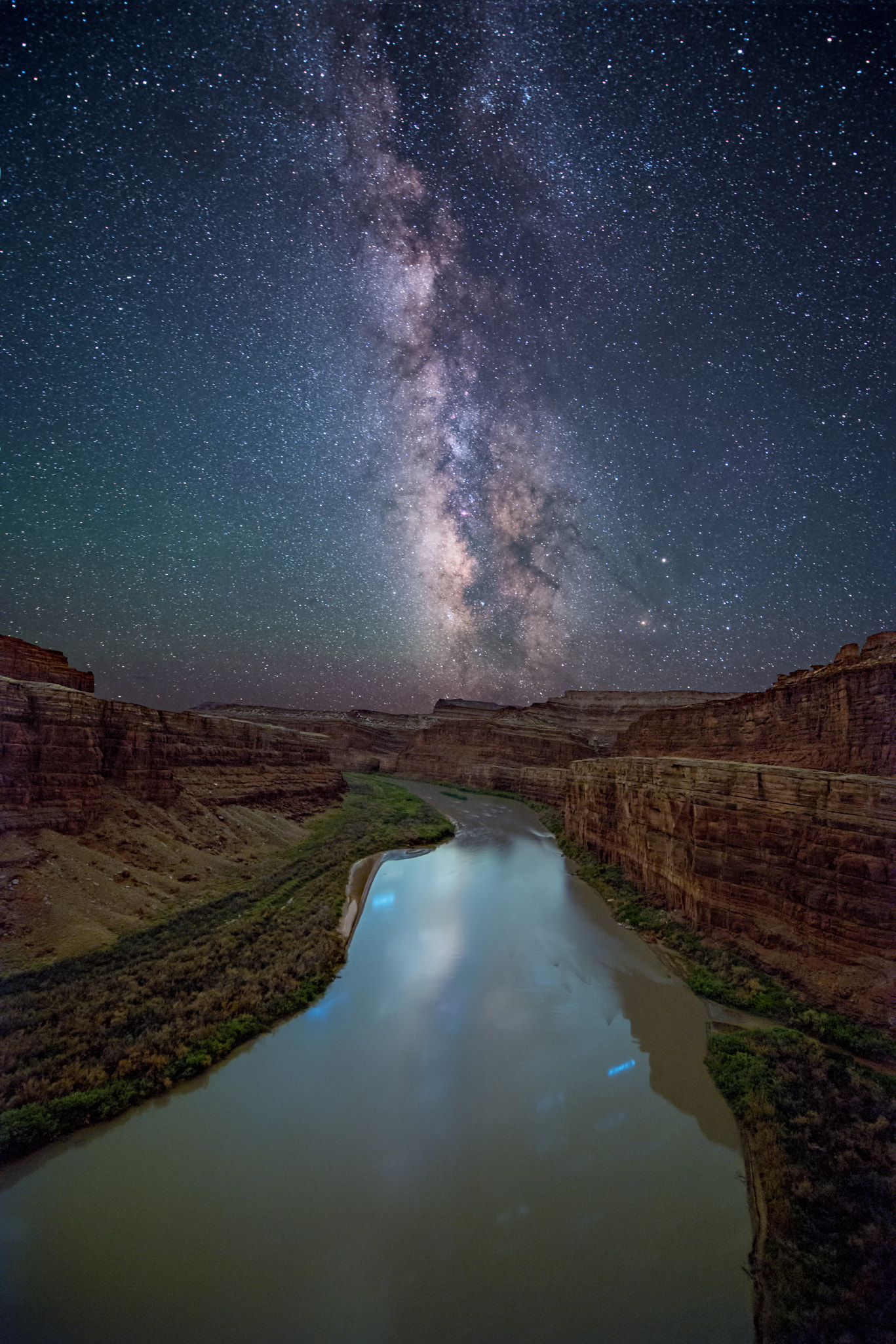 Nikon D810A + Nikon AF-S Nikkor 14-24mm F2.8G ED sample photo. Colorado river in canyonlands national park photography