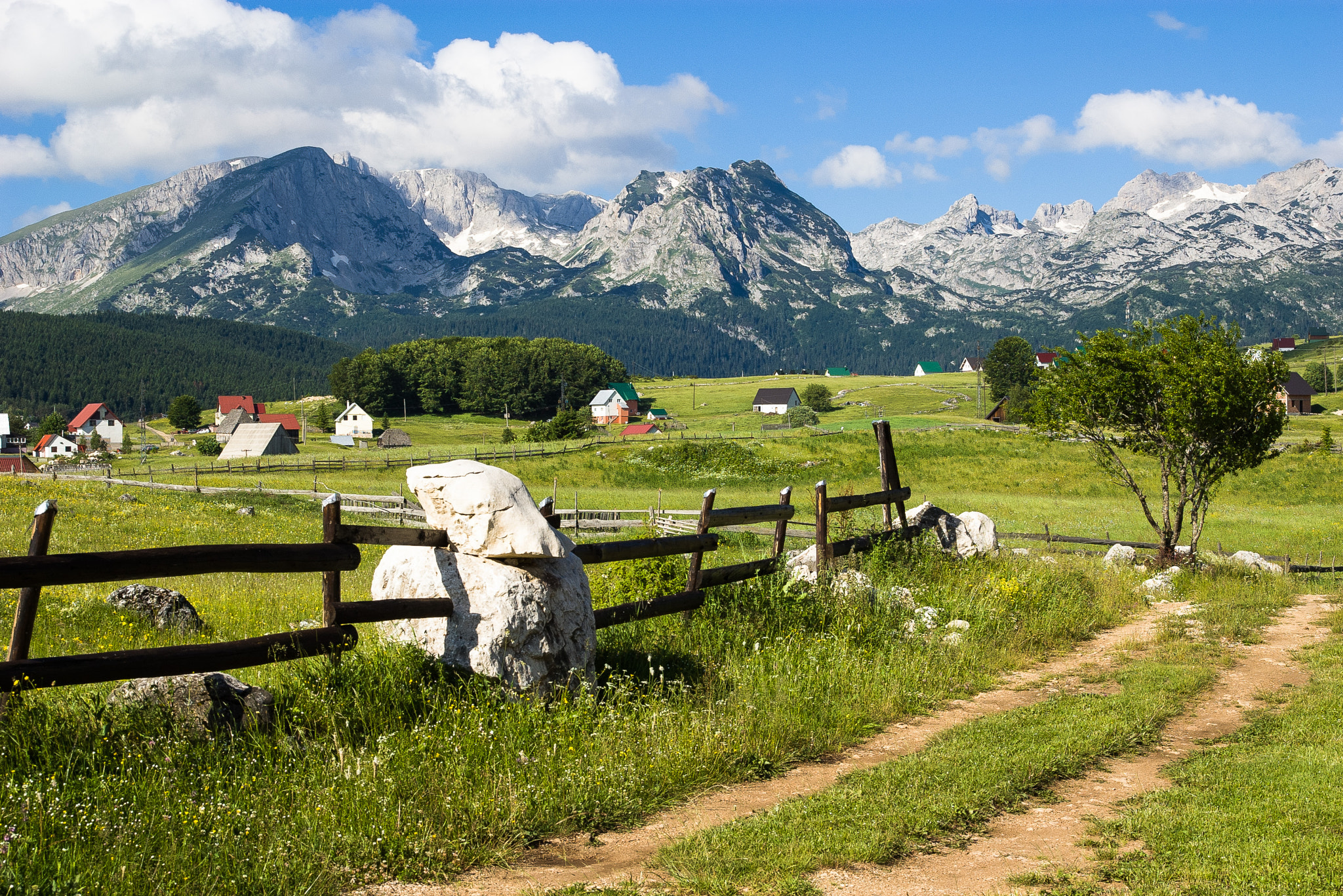 Tamron 35-90mm F4 AF sample photo. Durmitor national park photography