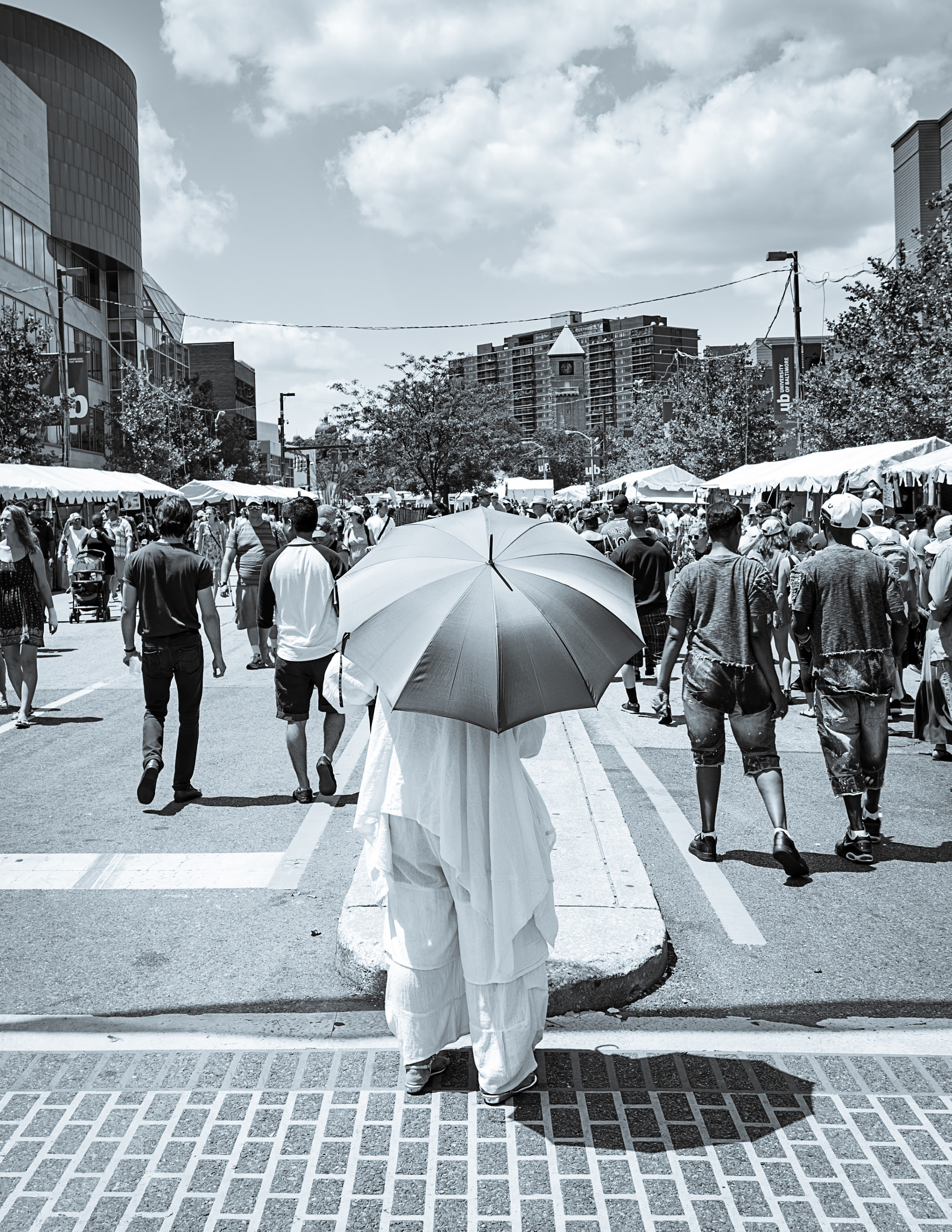 Pentax K-3 II sample photo. Umbrella lady photography