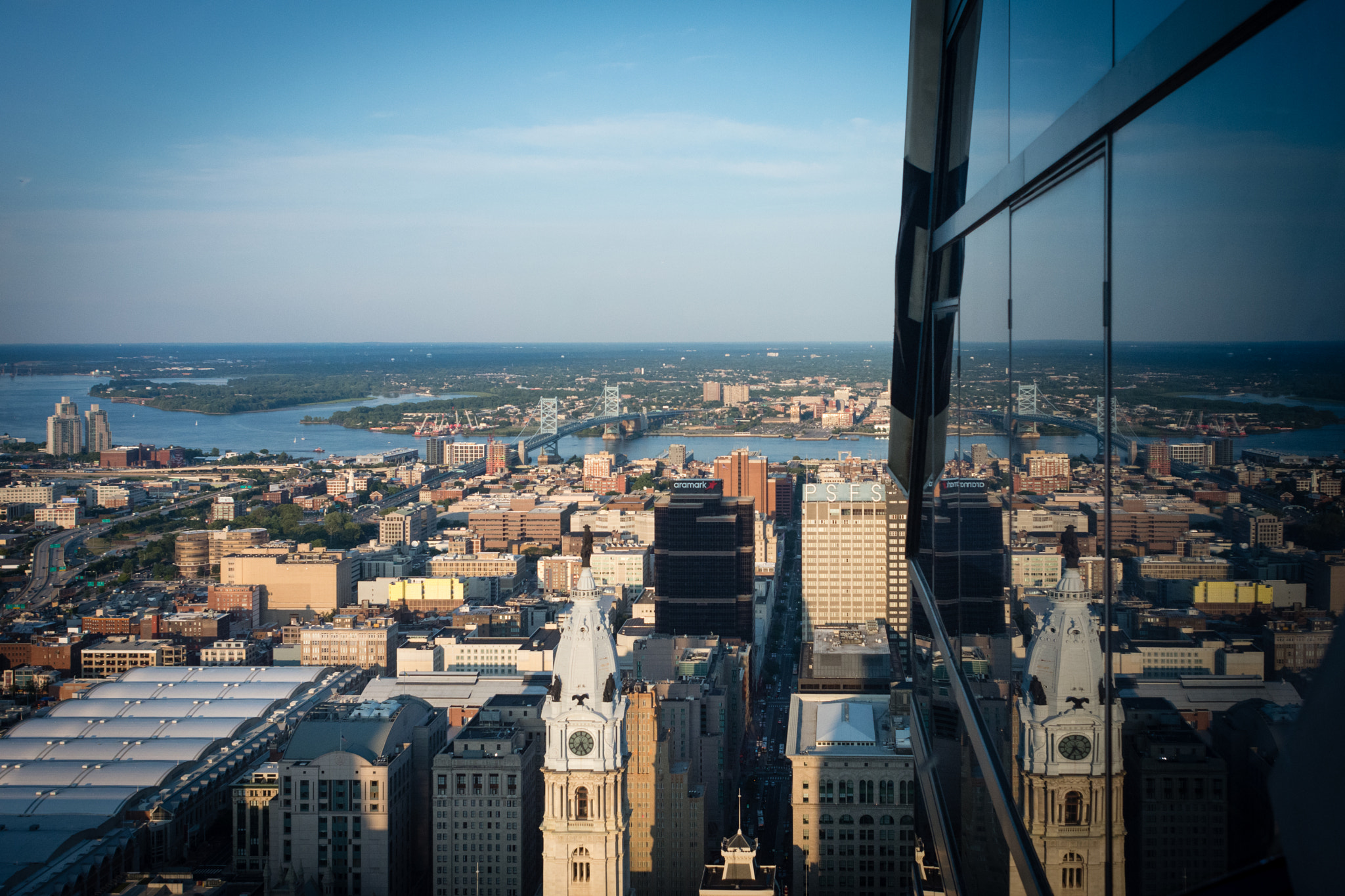 Nikon D7200 + Nikon AF Nikkor 24mm F2.8D sample photo. City hall and ben franklin bridge photography