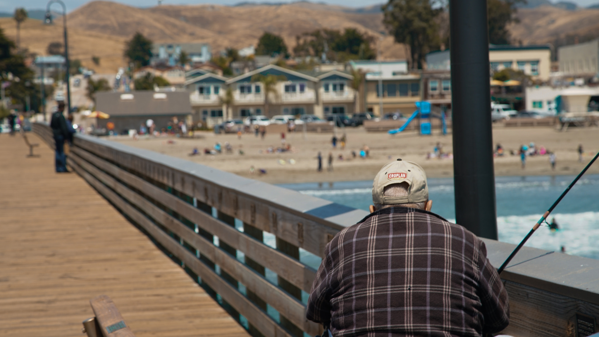 24-105mm F4 OSS sample photo. Peaceful day photography