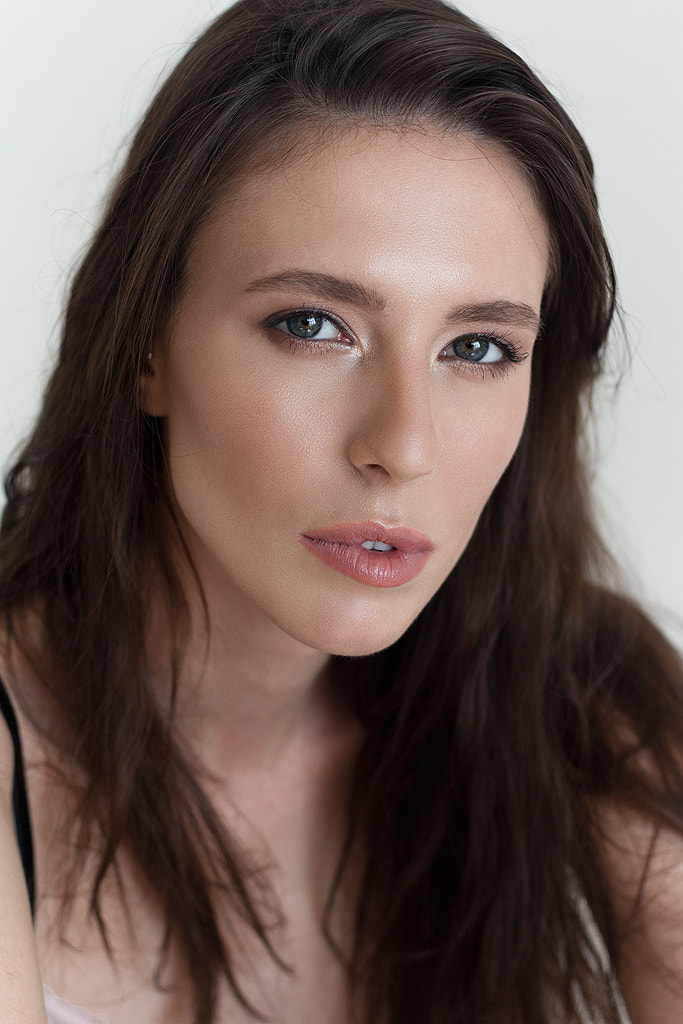 Canon EOS 1000D (EOS Digital Rebel XS / EOS Kiss F) + Canon EF 50mm F1.8 II sample photo. Ksenia photography