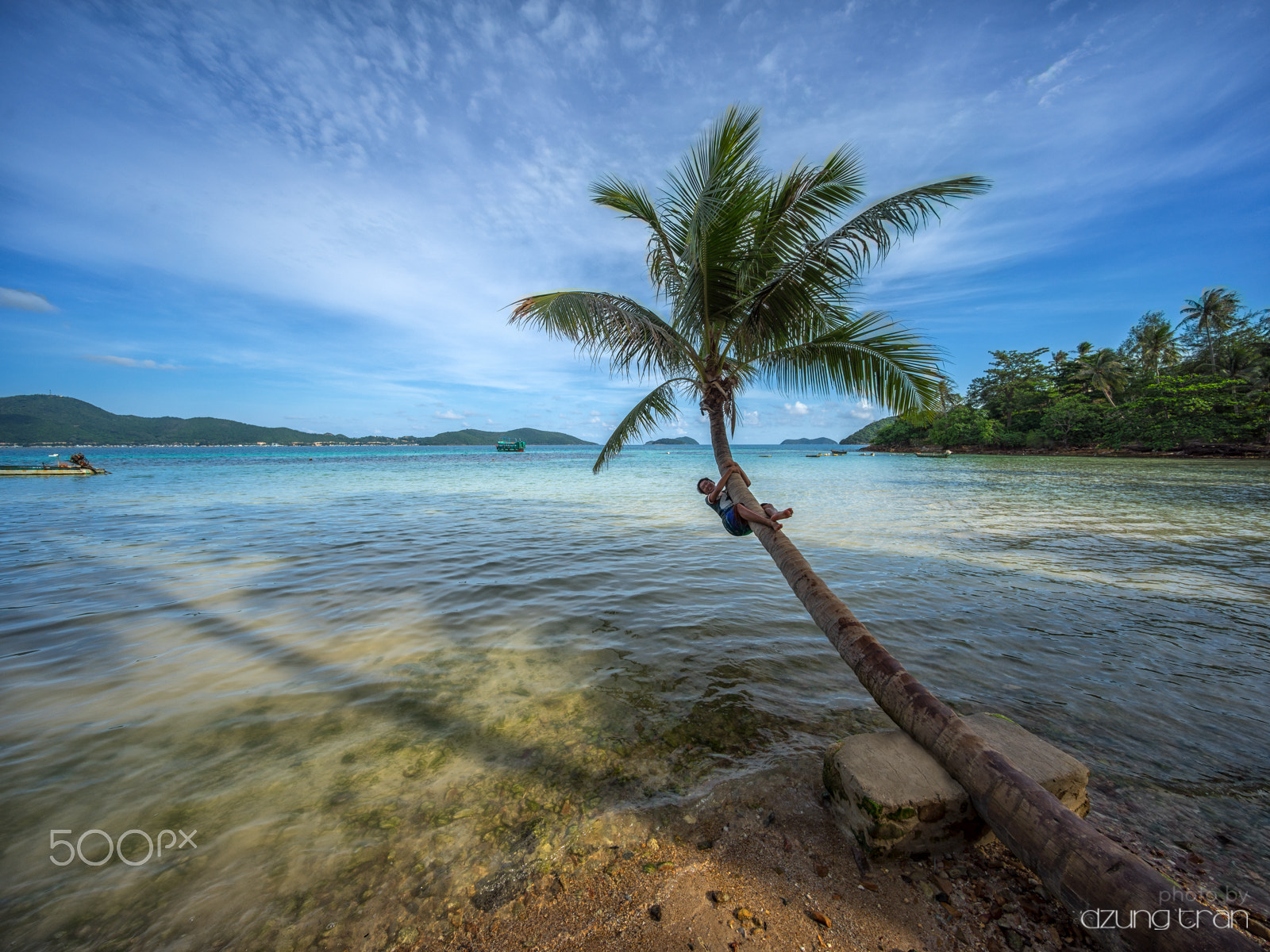 Sony a7R + Voigtlander HELIAR-HYPER WIDE 10mm F5.6 sample photo. Nam du island photography