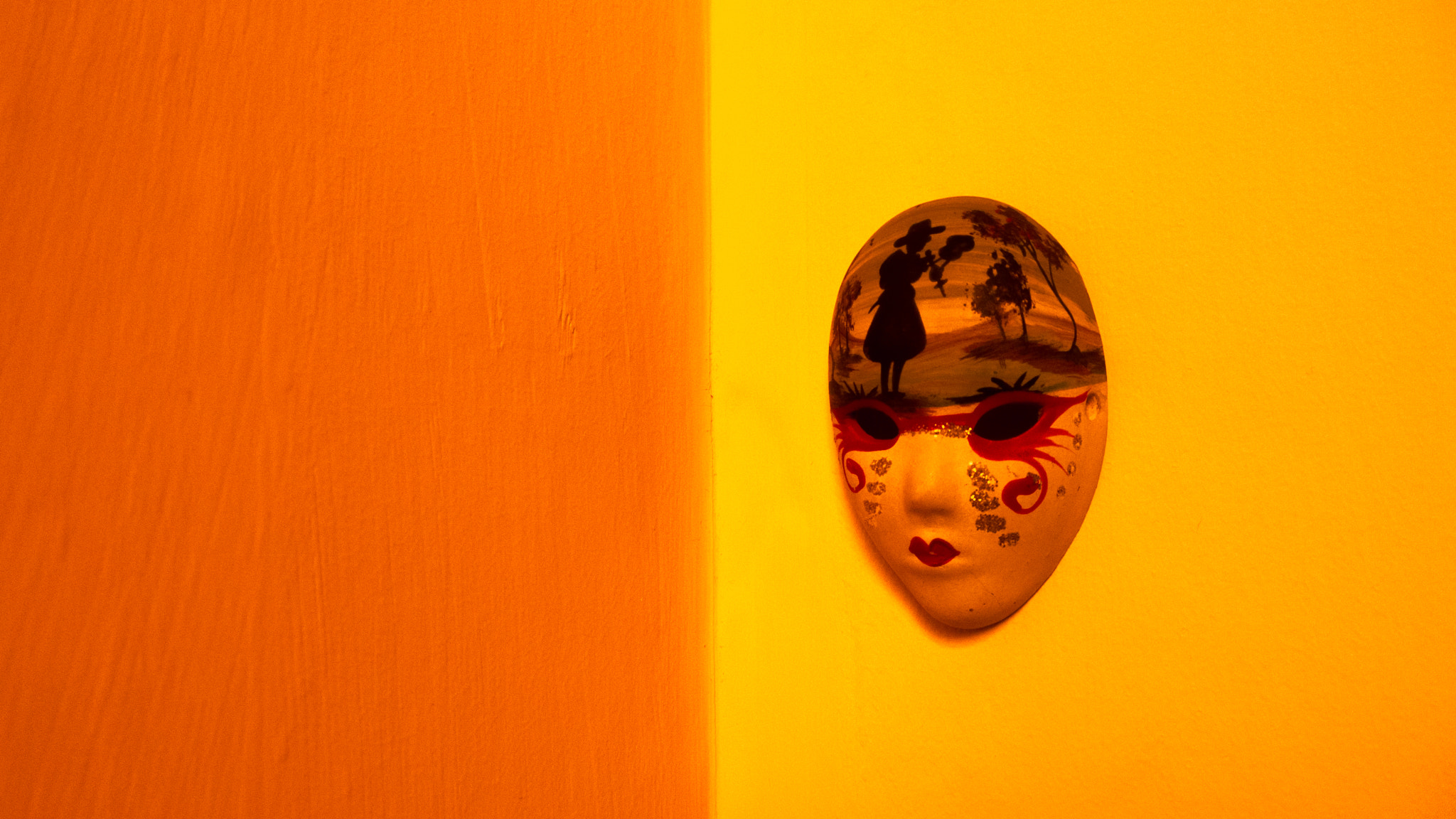 Nikon 1 J2 sample photo. Mask photography