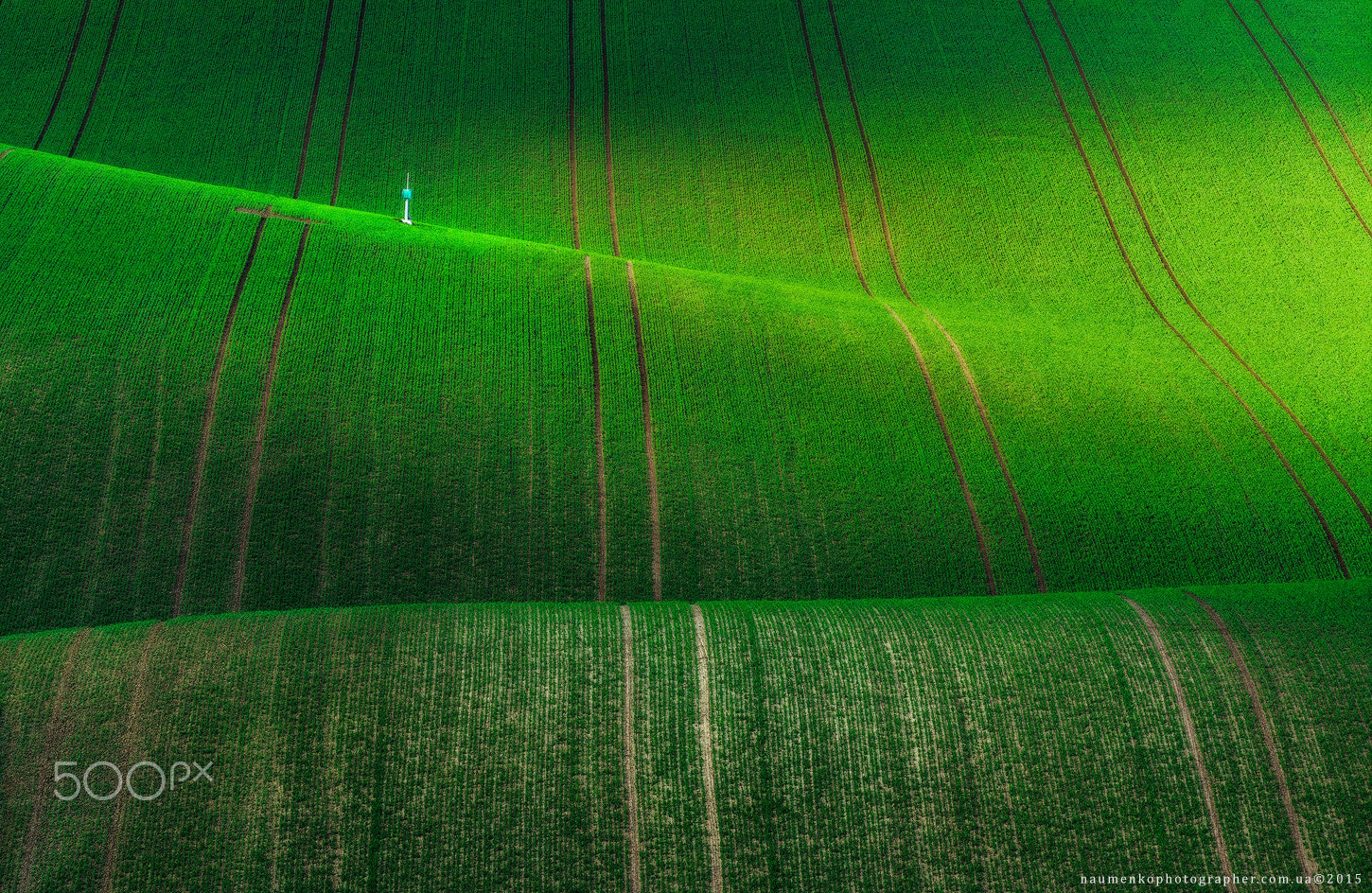 Tamron 18-270mm F3.5-6.3 Di II PZD sample photo. Czech republic. south moravia. hilly field photography