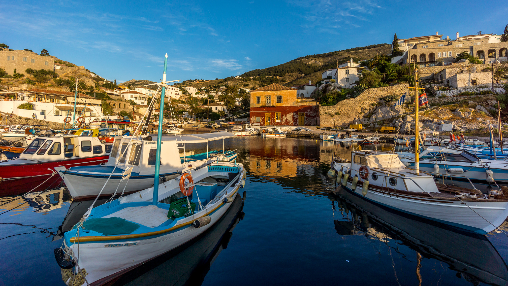 Sony Alpha NEX-7 + Sony E 10-18mm F4 OSS sample photo. Hydra island, greece photography
