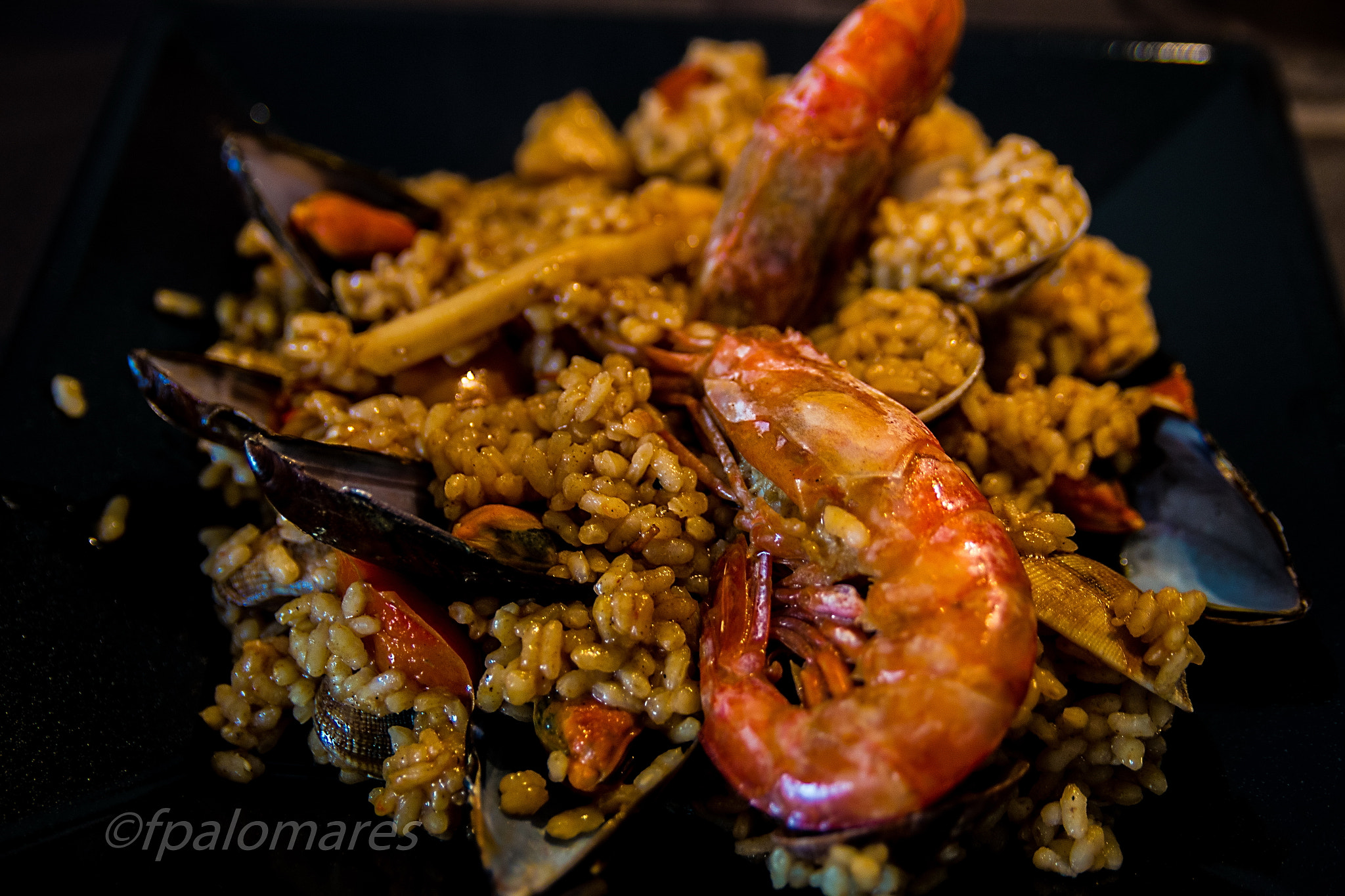 Canon EOS 70D + Sigma 18-50mm f/2.8 Macro sample photo. Paella photography