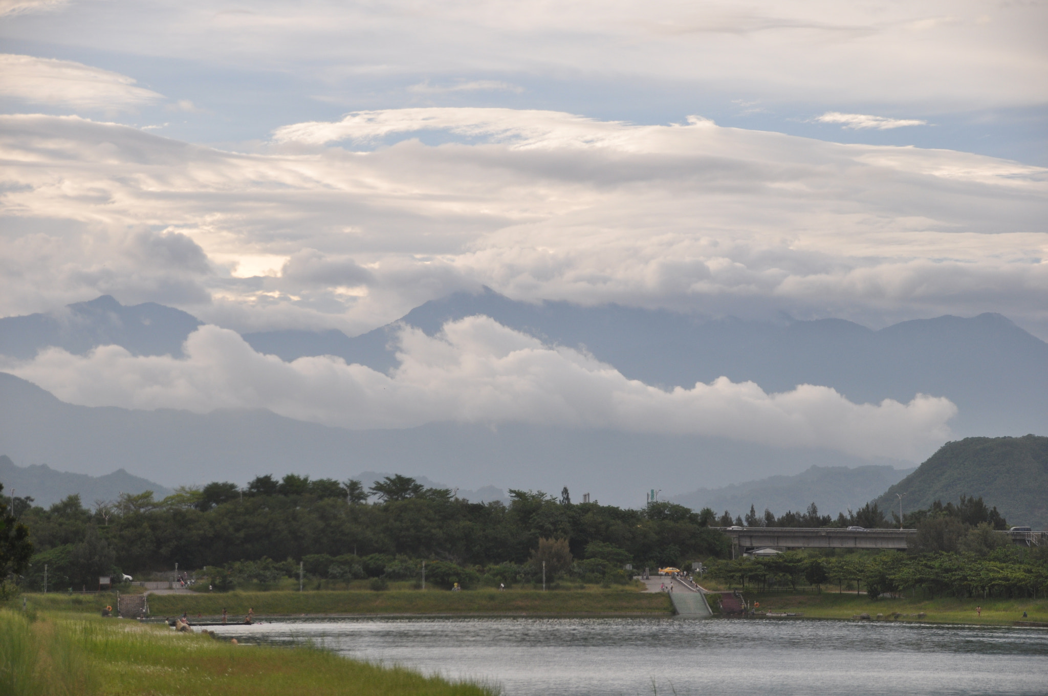 Sigma 18-200mm F3.5-6.3 DC sample photo. 24506867572.jpg photography