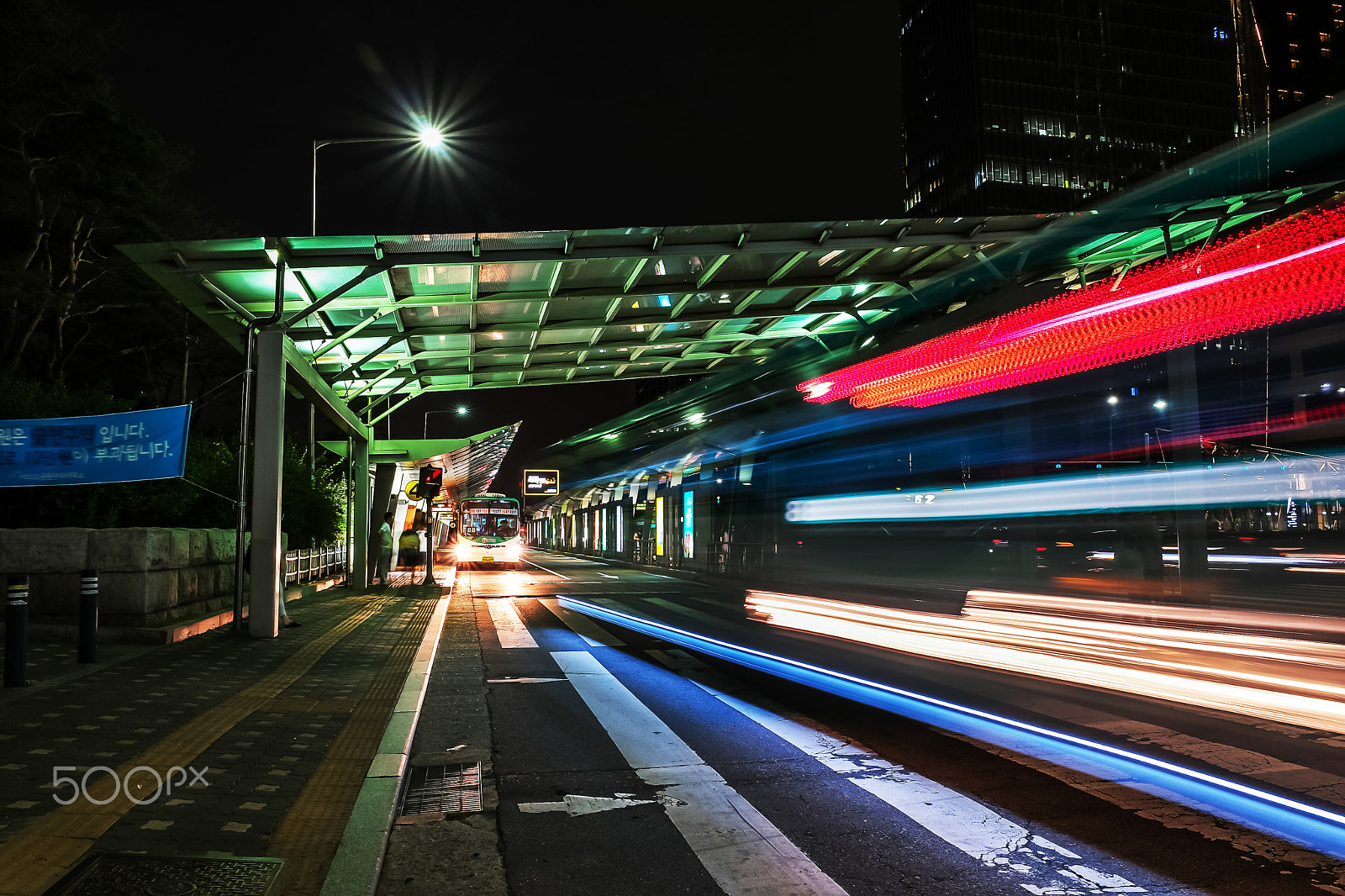 Saumsun NX 16-50mm F2-2.8 S ED OIS sample photo. Yeouido night view photography