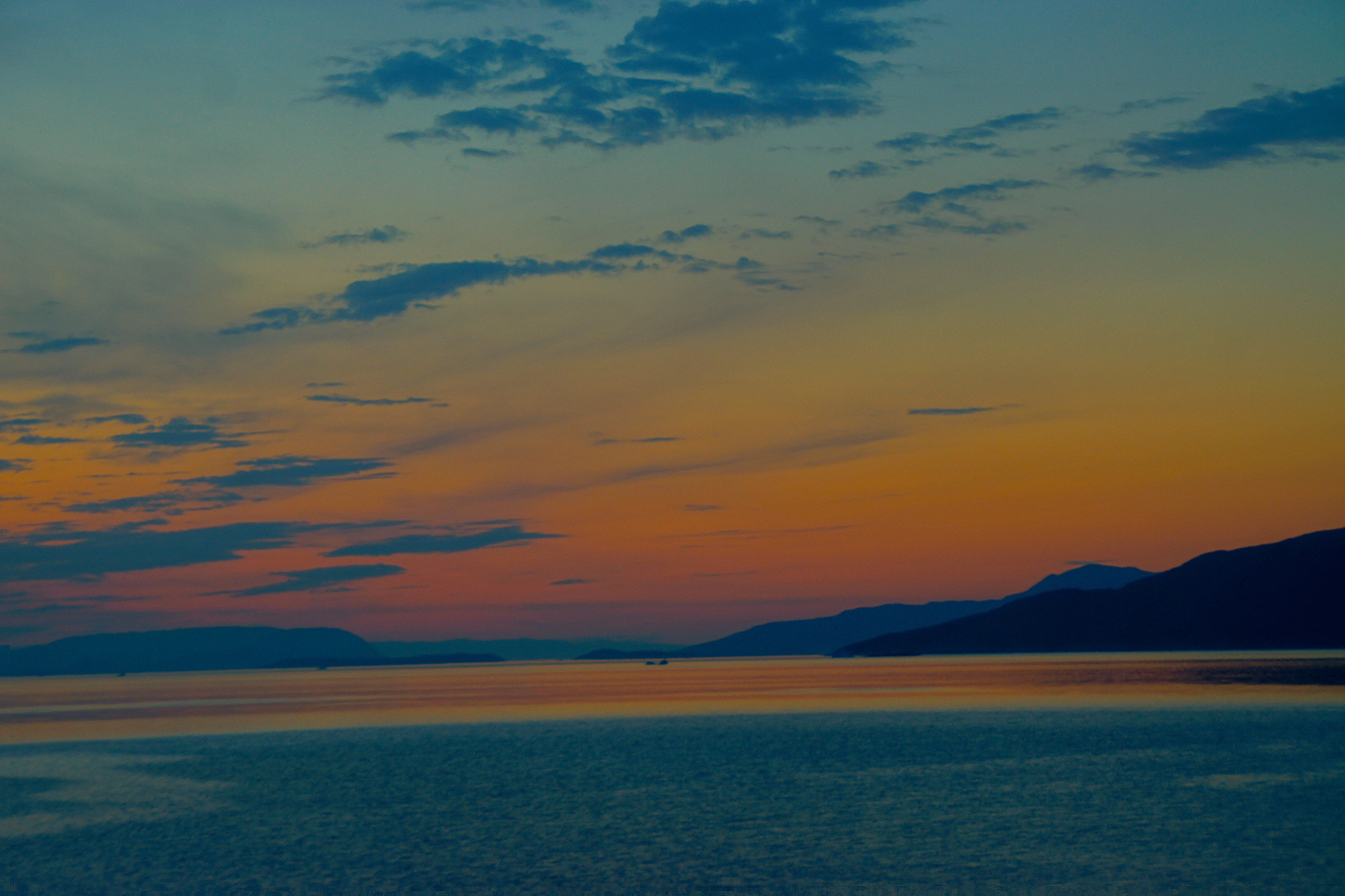 Tamron AF 28-105mm F4-5.6 [IF] sample photo. Colors of the night photography