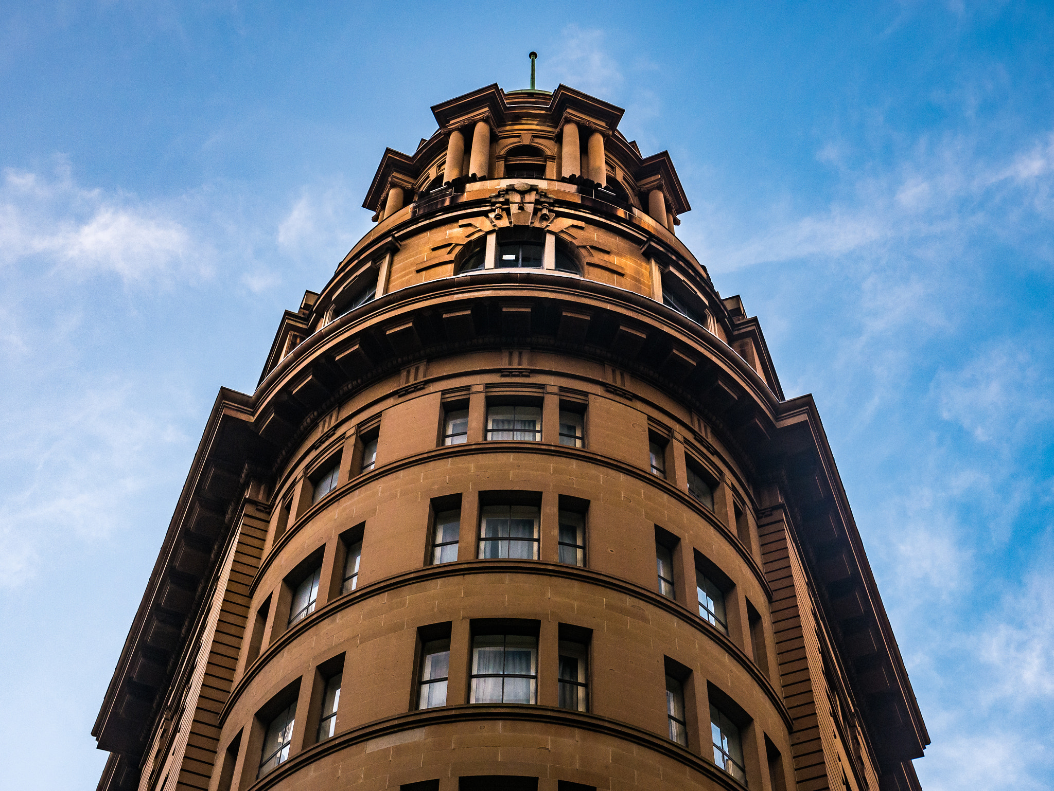 Panasonic Lumix DMC-G7 sample photo. Sydney curve building sydney australia photography