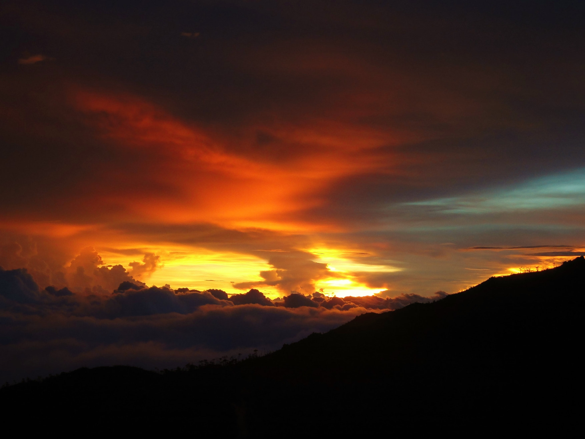 Sony DSC-WX5 sample photo. Sunset above the clouds, chirripó, costa rica photography