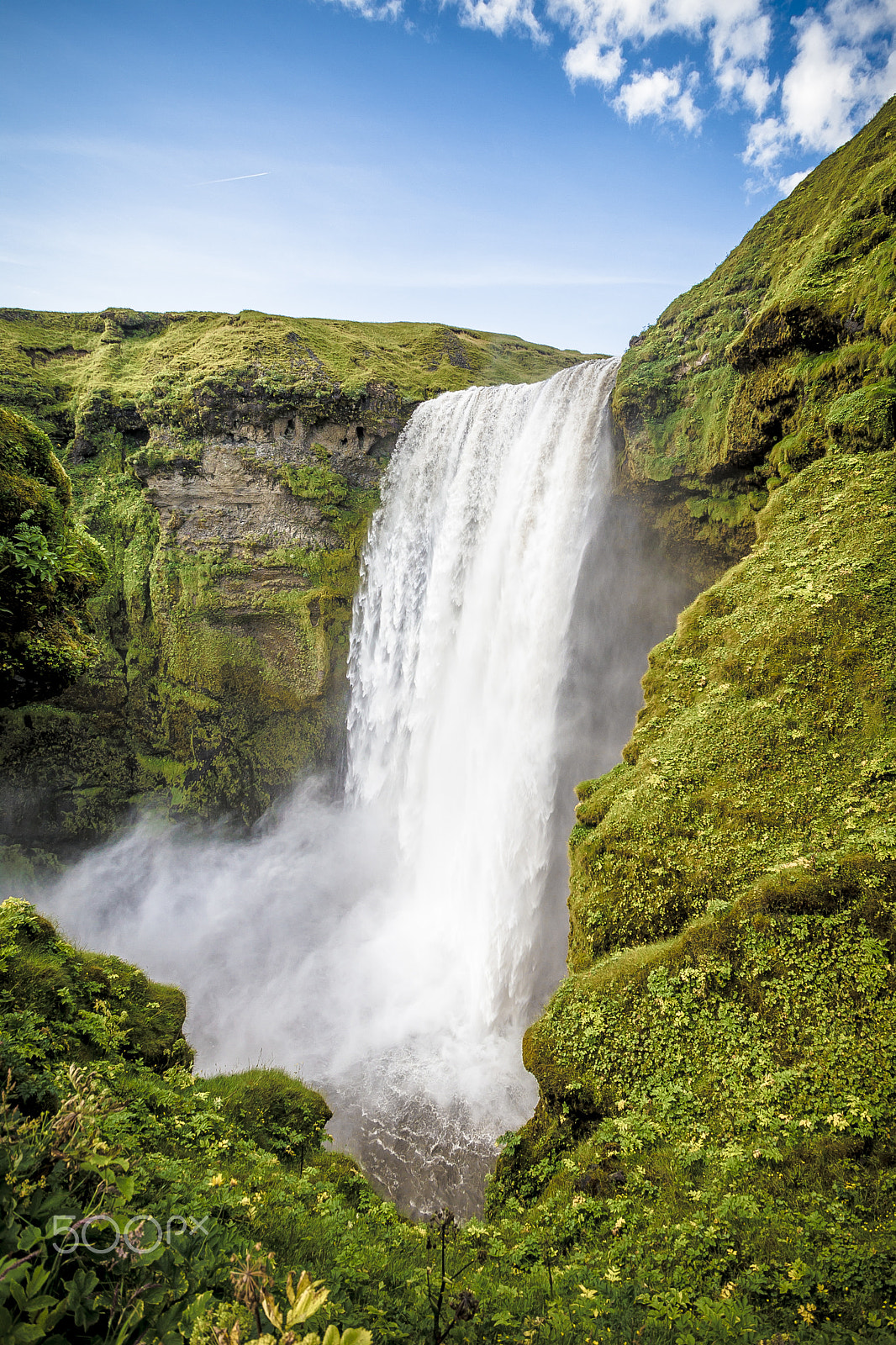 Sigma 10-20mm F3.5 EX DC HSM sample photo. Skógafoss waterfall photography