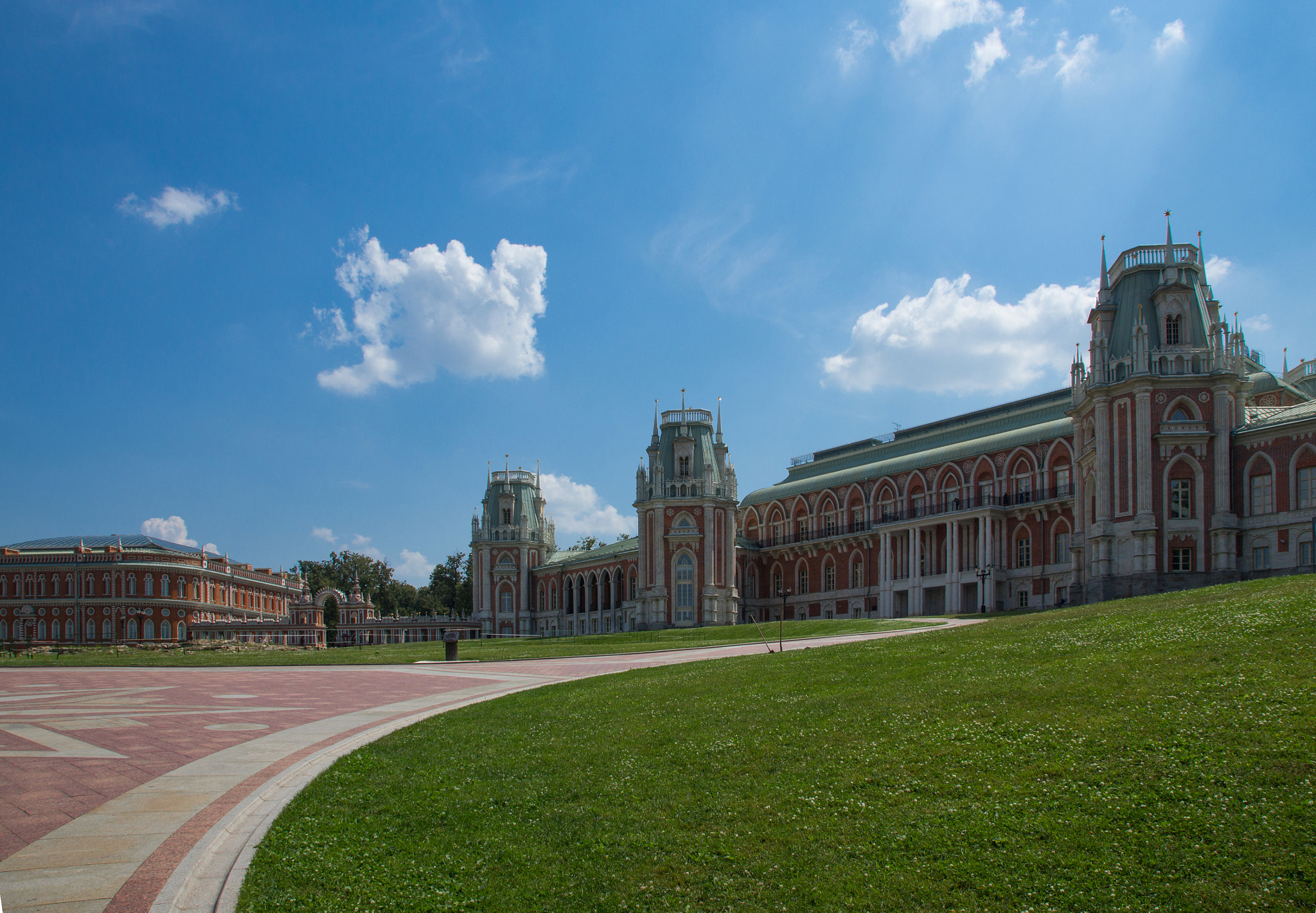 Sony SLT-A55 (SLT-A55V) + Sony DT 16-50mm F2.8 SSM sample photo. Museum-reserve tsaritsyno in moscow, russia. photography