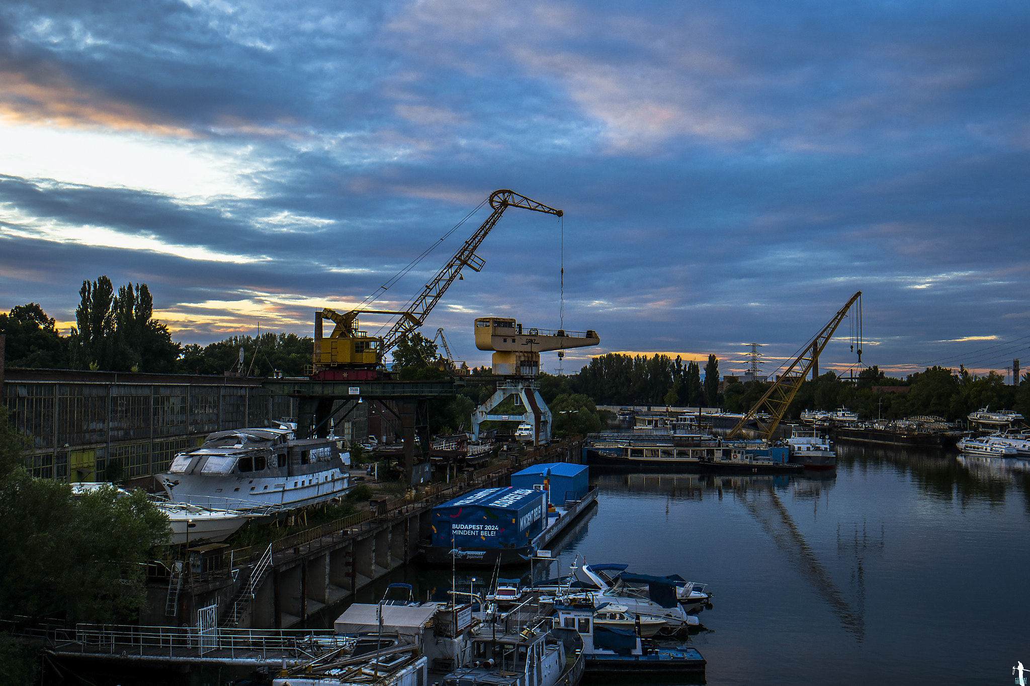 Samsung NX 20-50mm F3.5-5.6 ED sample photo. 'ye olde' shipyard photography