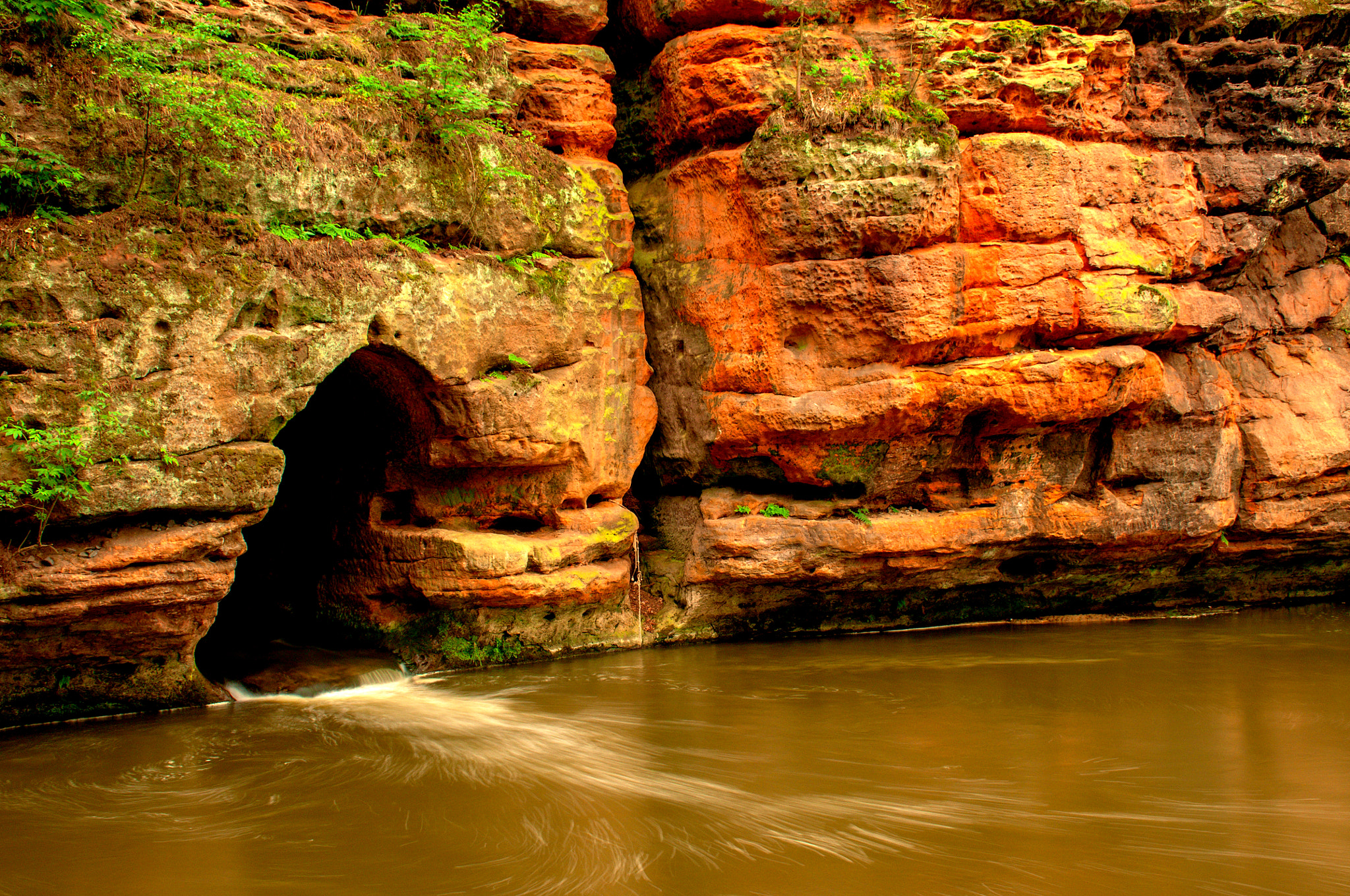 Nikon D5000 sample photo. Hell mouth (red sandstone) photography