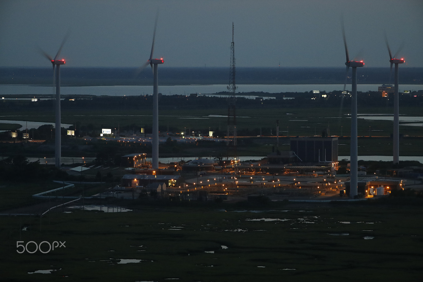Canon EF 200-400mm F4L IS USM Extender 1.4x sample photo. Tilting at windmills photography