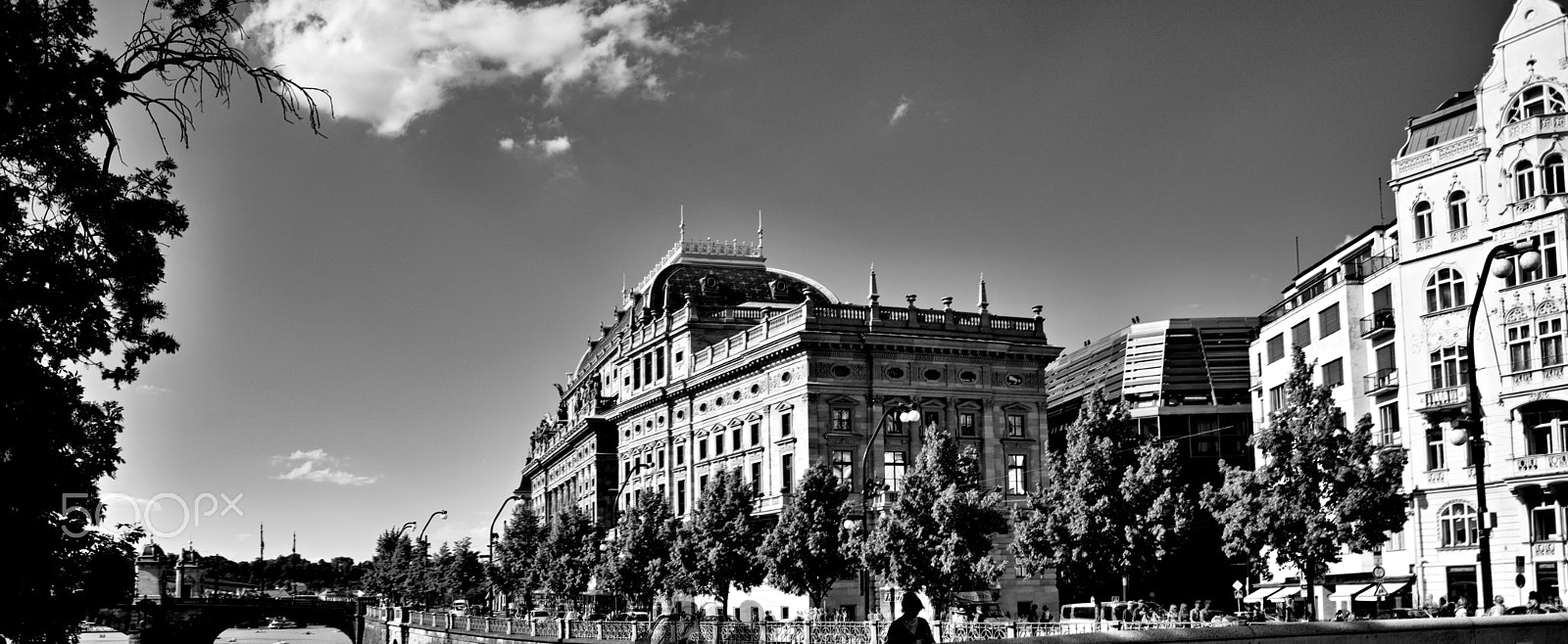 18.00 - 105.00 mm f/3.5 - 5.6 sample photo. National theatre photography