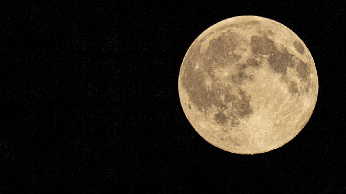 Nikon AF-S Nikkor 200-500mm F5.6E ED VR sample photo. Full moon / vollmond photography