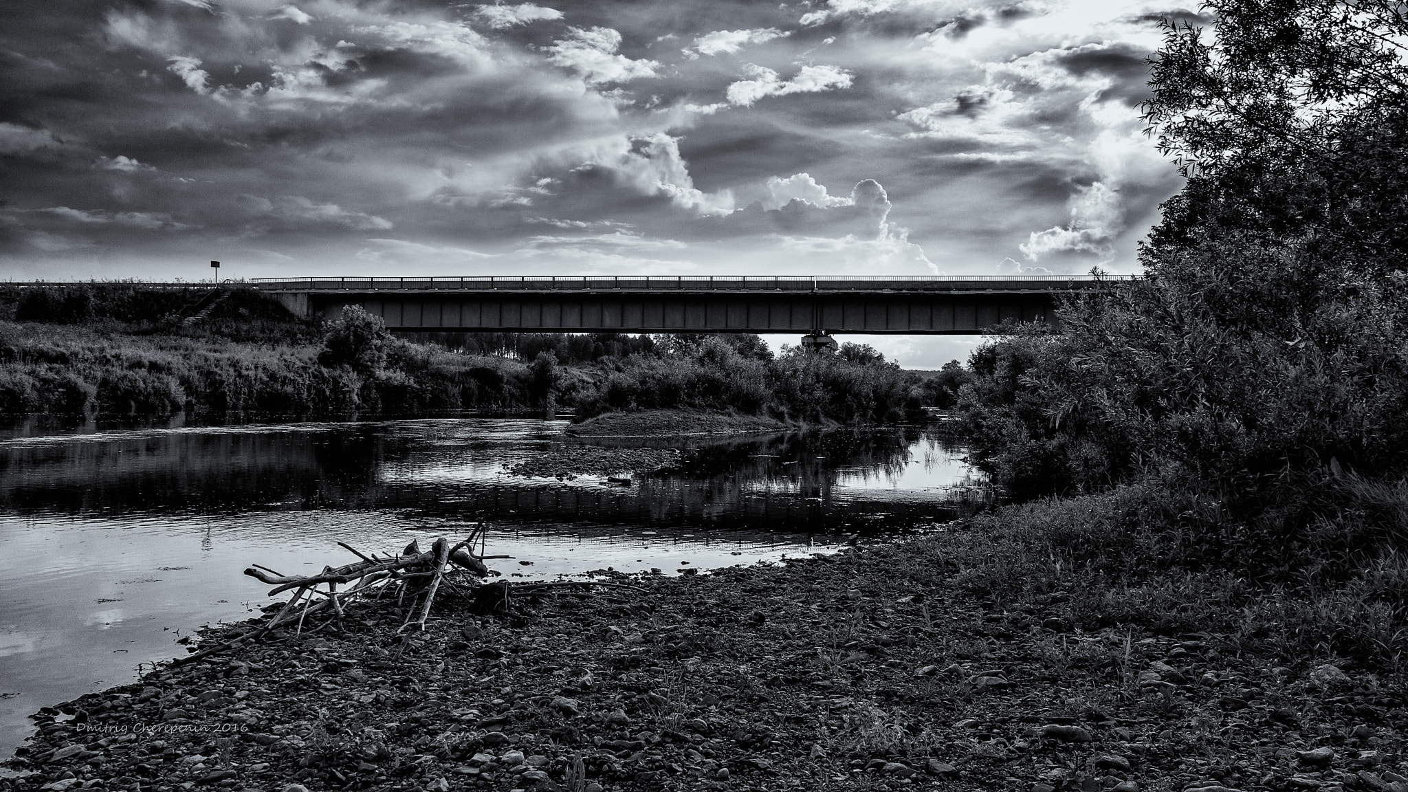 Samsung NX1000 + Samsung NX 20-50mm F3.5-5.6 ED sample photo. Riverbanks photography