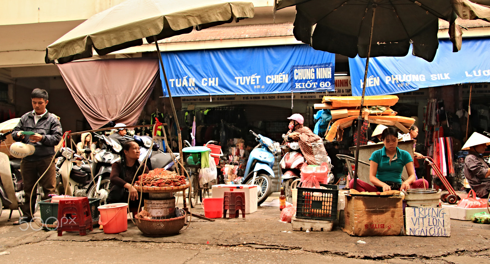 Canon EOS 760D (EOS Rebel T6s / EOS 8000D) sample photo. Mercadohanoi photography