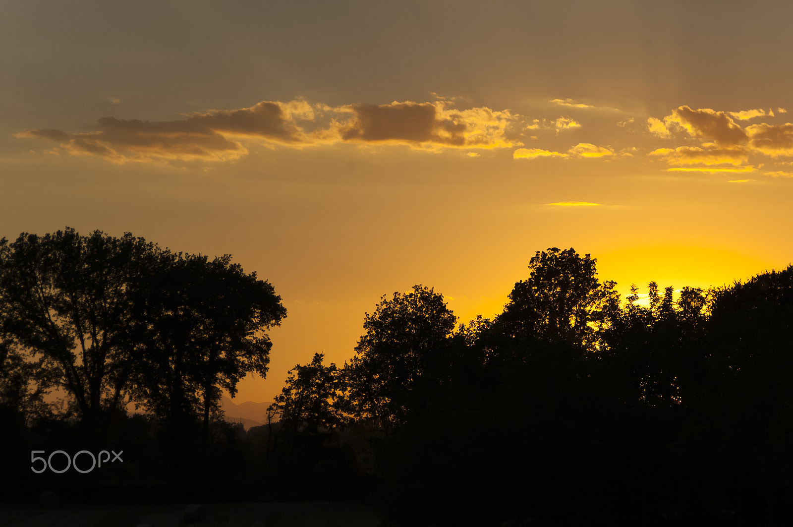 AF Zoom-Nikkor 28-105mm f/3.5-4.5D IF sample photo. Sunset at countryside of cassino, italy photography