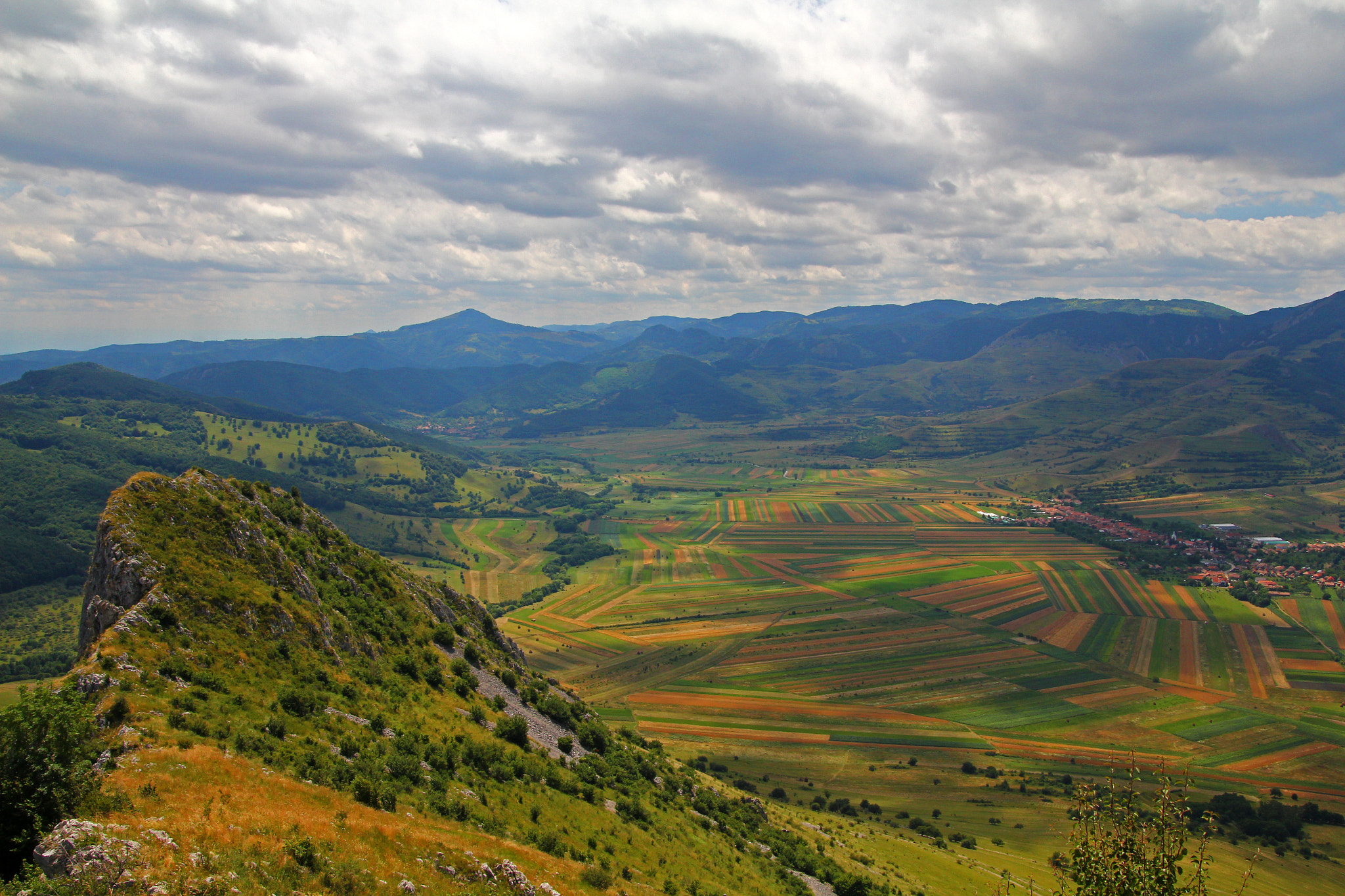 Canon EOS 60D + Sigma 18-50mm f/2.8 Macro sample photo. Remetea, transylvania photography