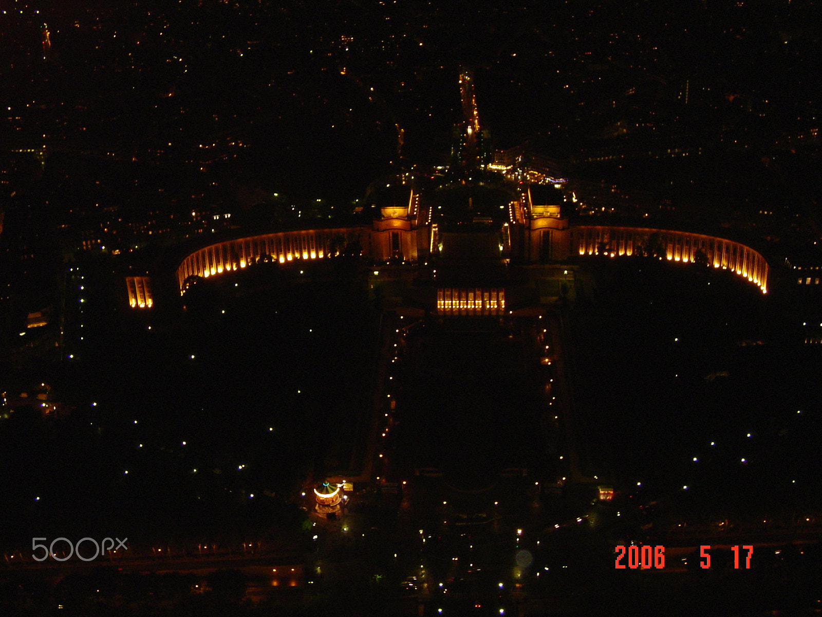 Sony DSC-P52 sample photo. Air views of paris night life photography