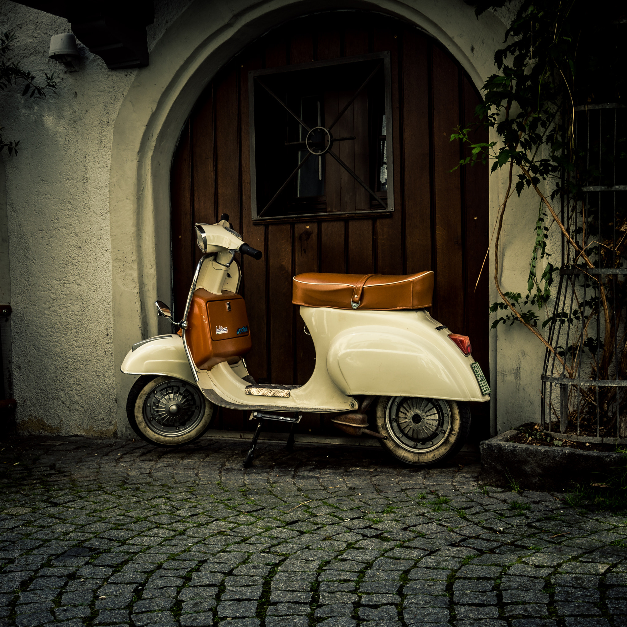 Canon EF 24-85mm F3.5-4.5 USM sample photo. ... photography